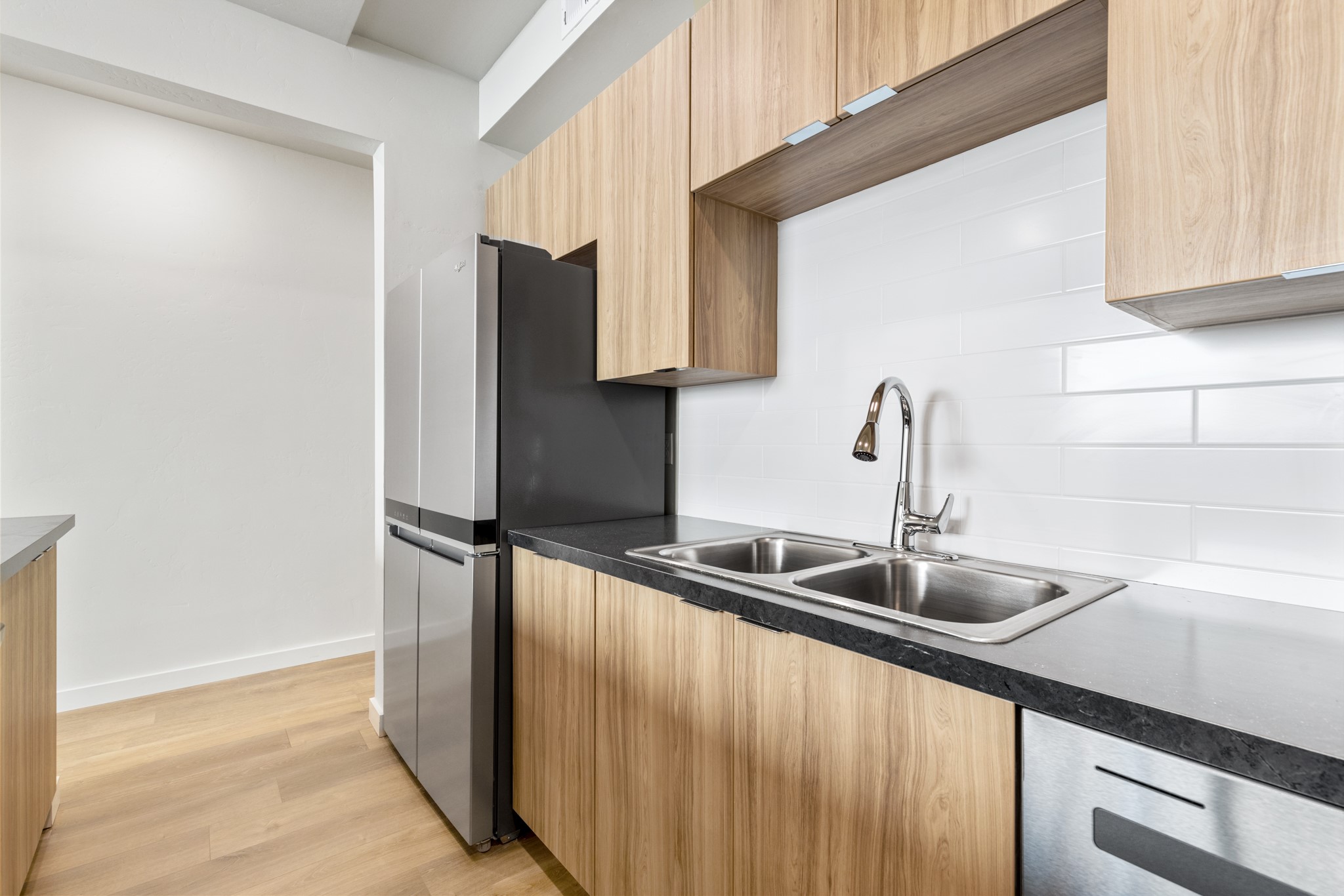 59 E Park Street 204 Property Photo 7