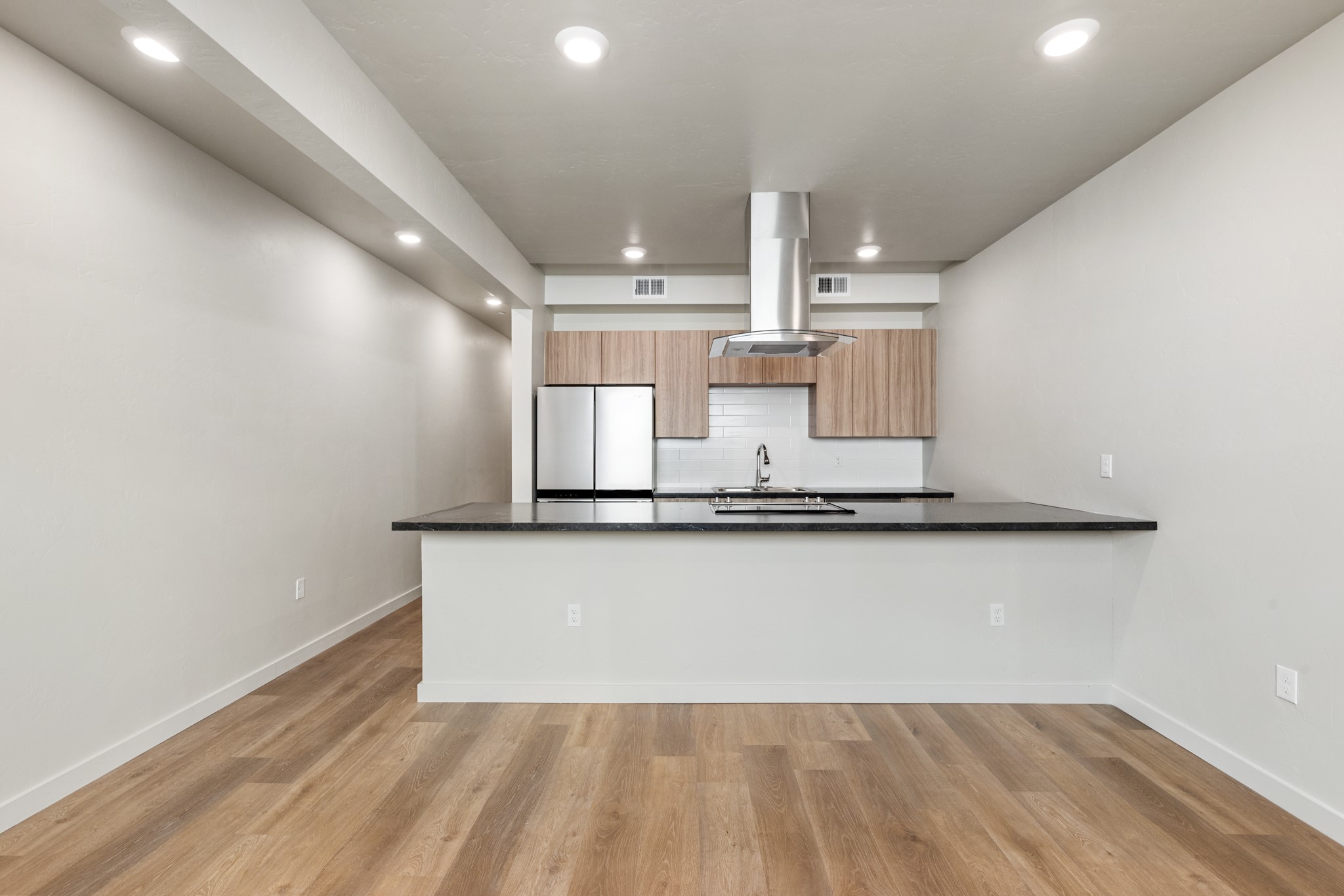 59 E Park Street 204 Property Photo 9