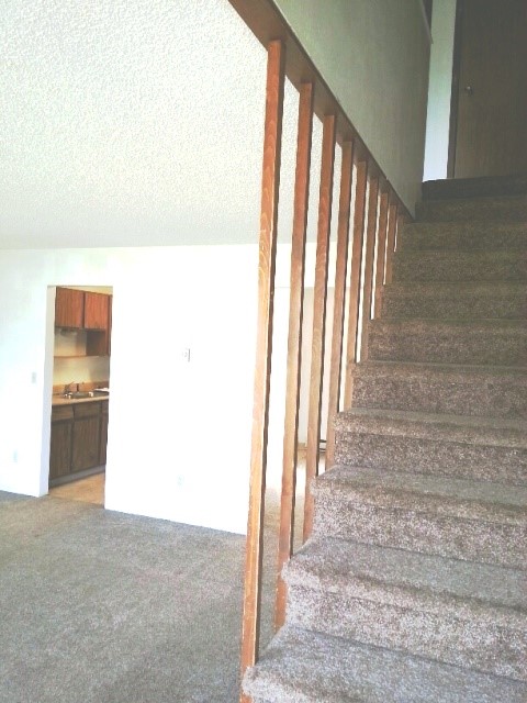 226 7th Avenue W 4 Property Photo 2