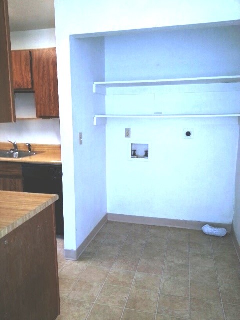 226 7th Avenue W 4 Property Photo 5