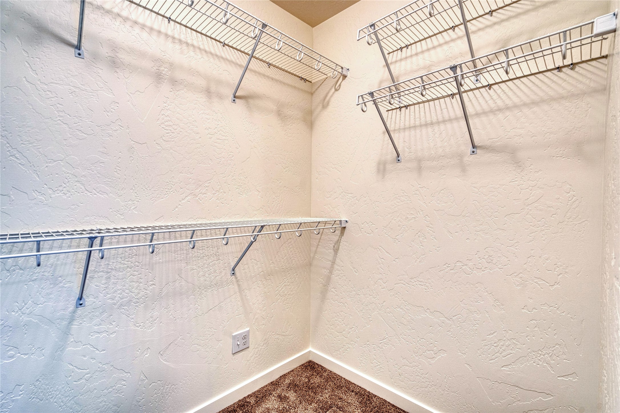 60 Hidden Buck Court Property Photo 29