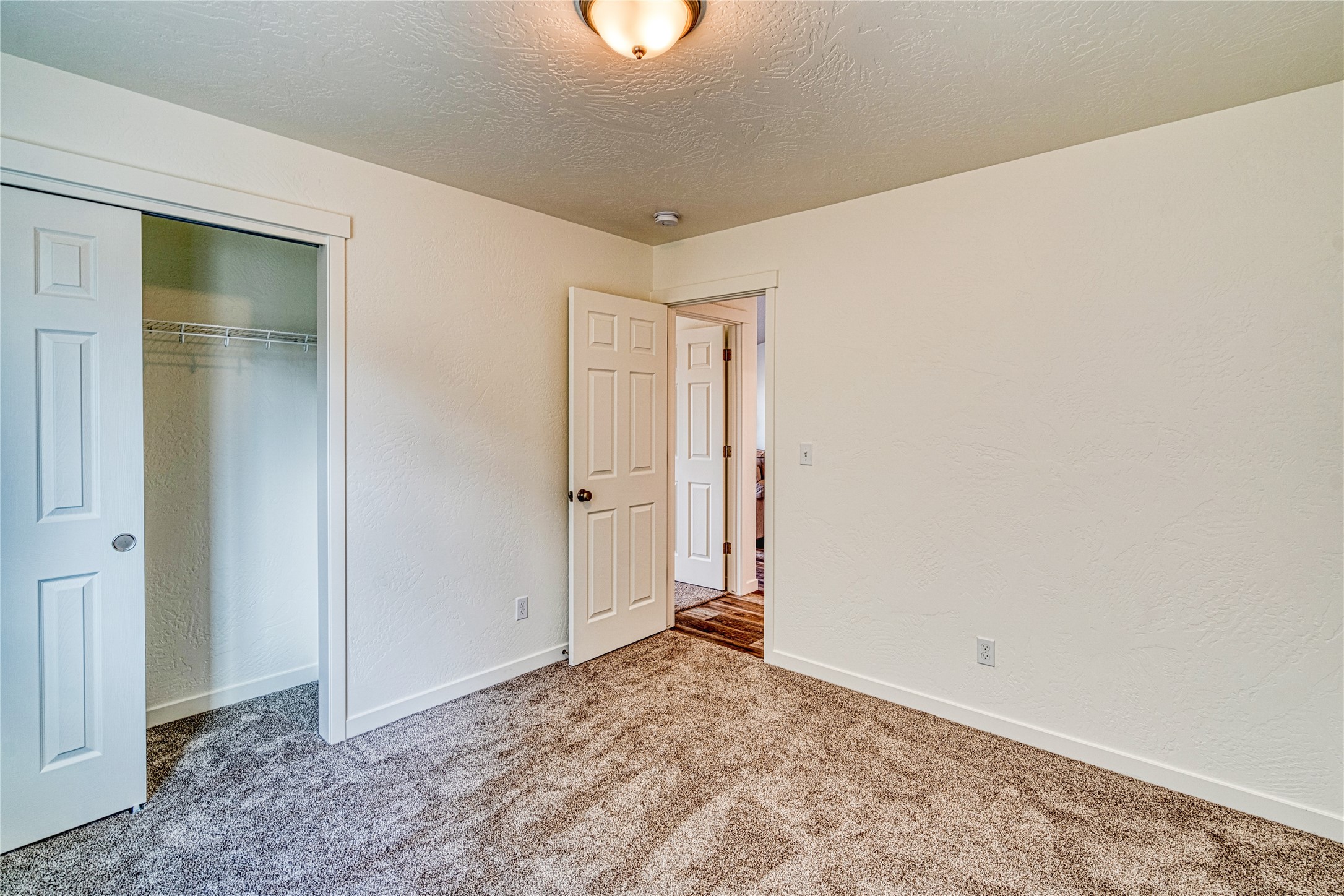 60 Hidden Buck Court Property Photo 40