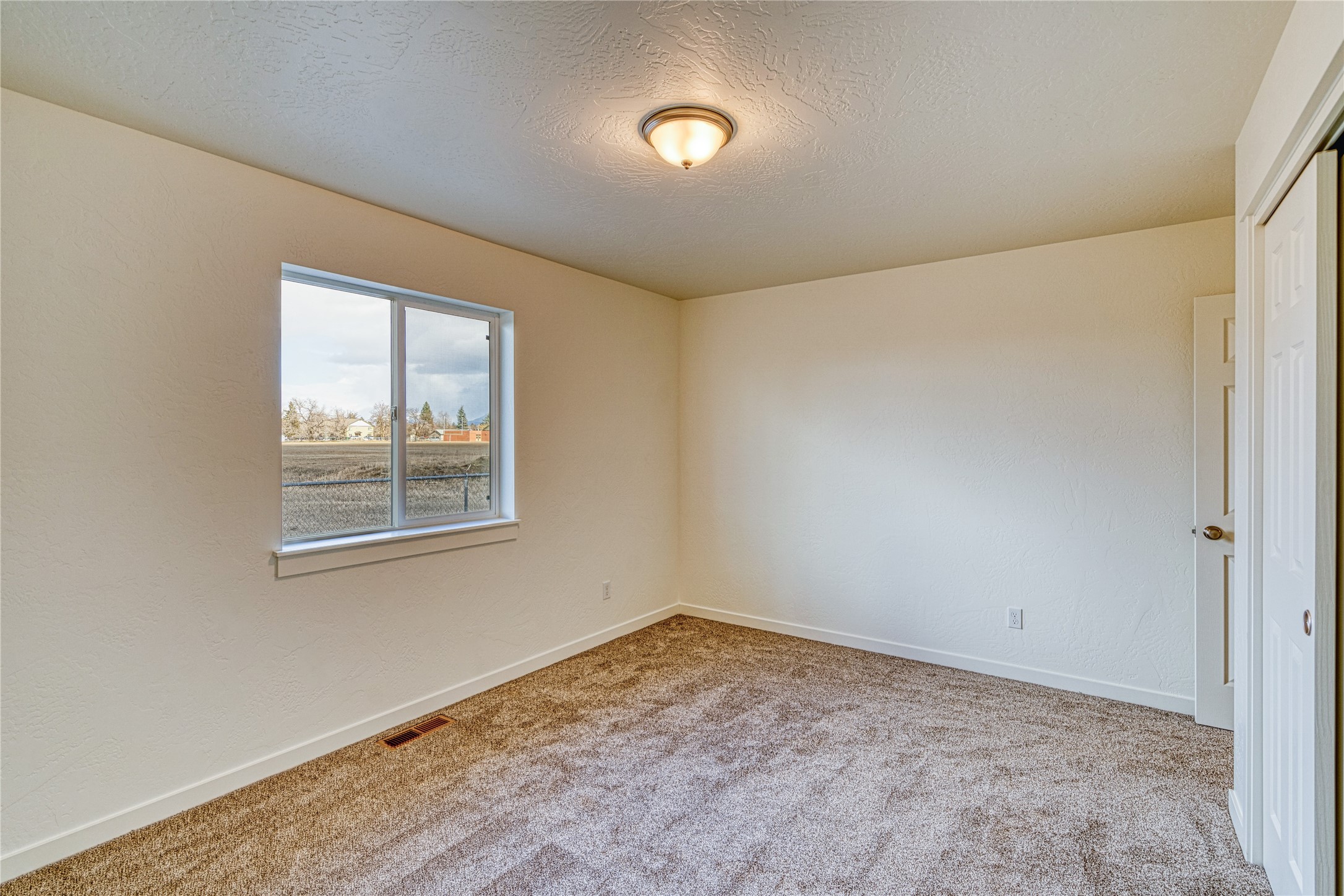60 Hidden Buck Court Property Photo 48