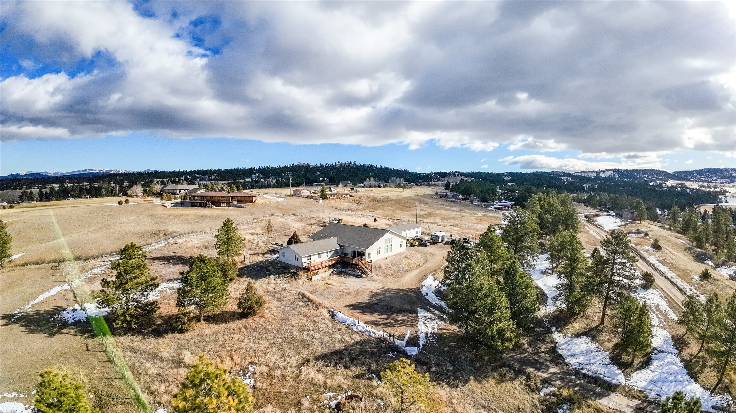 6000 Pine Meadow Road Property Photo