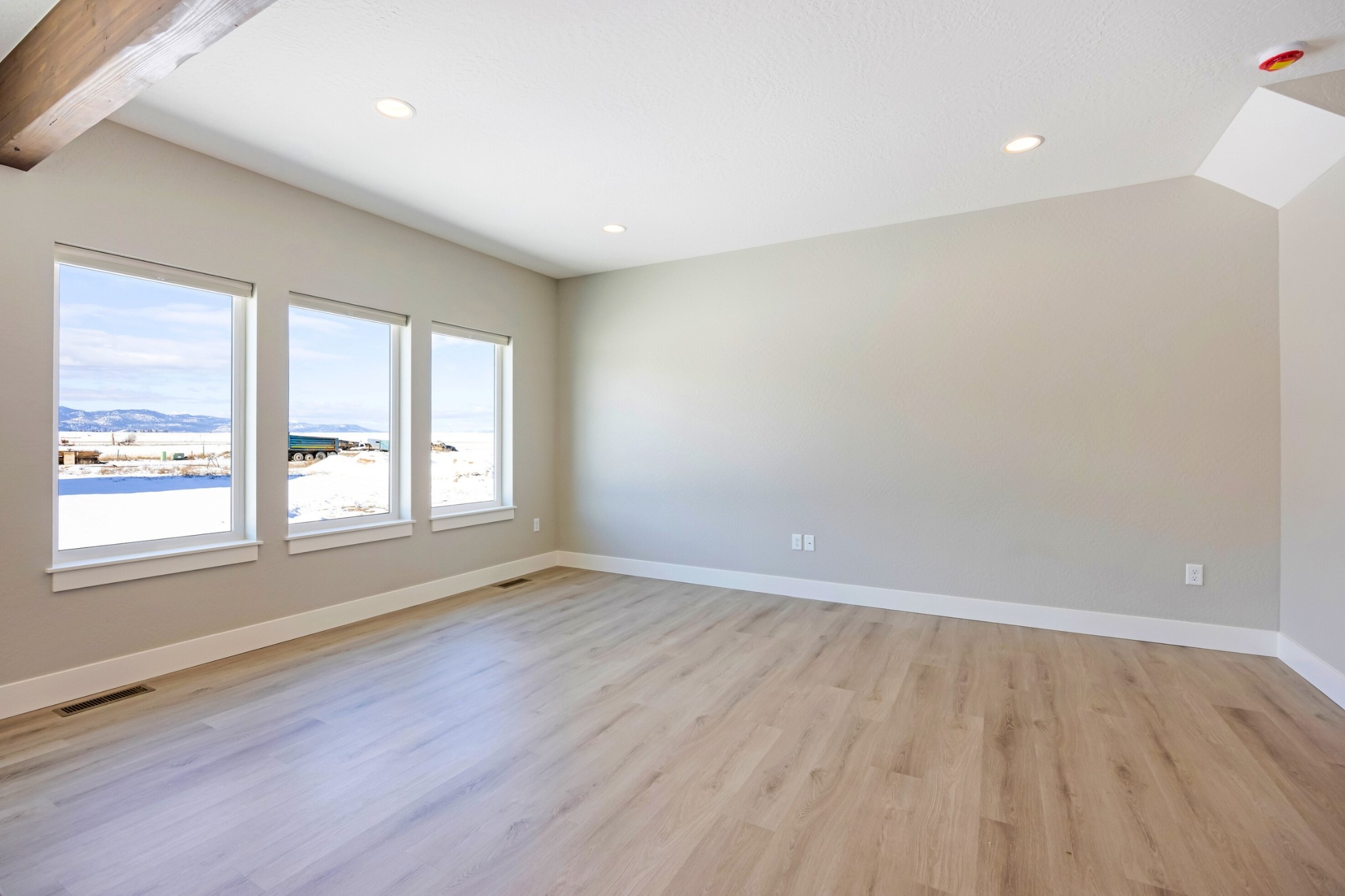 2747 Riata Road A Property Photo 8