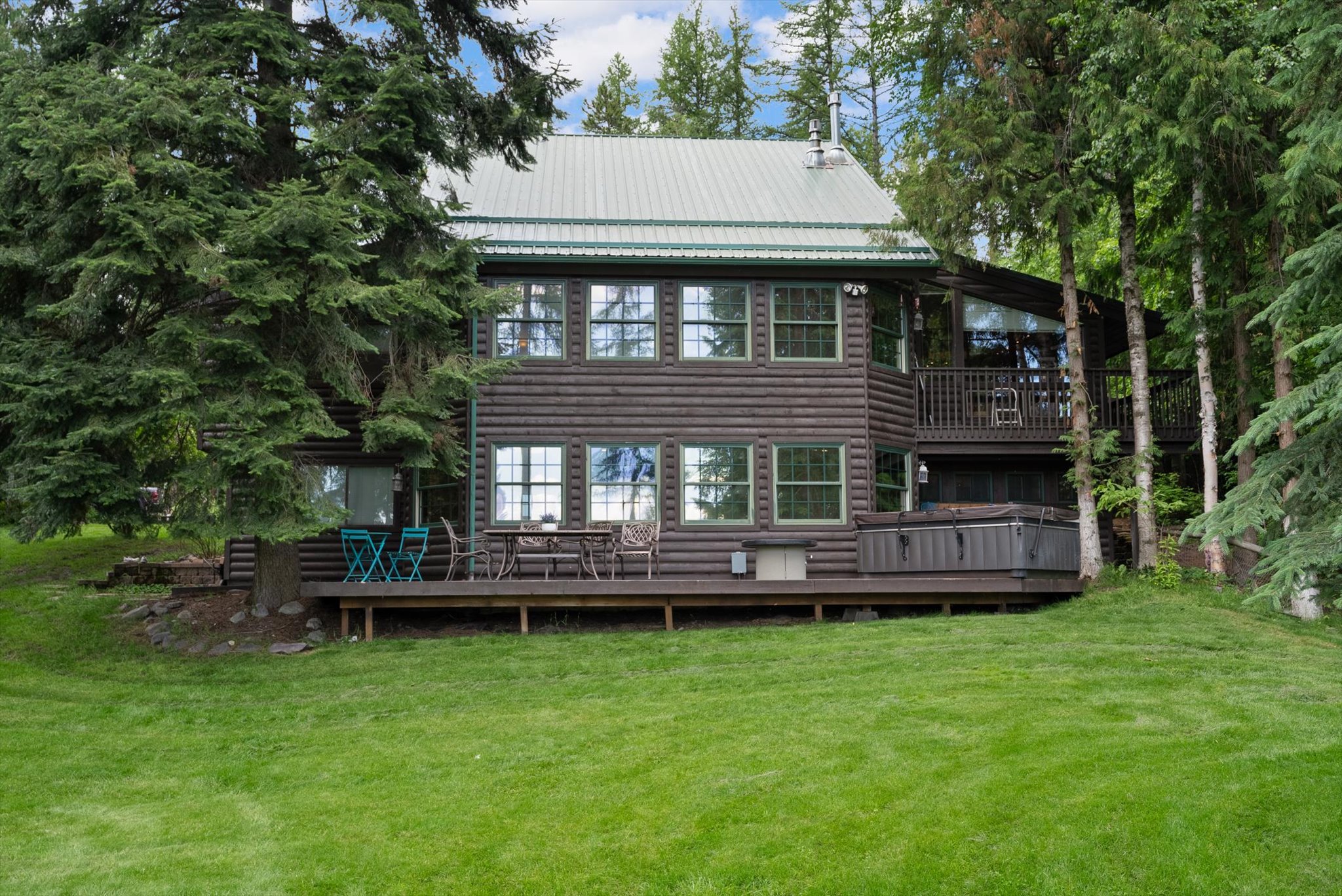 669 North Valley Drive Property Photo