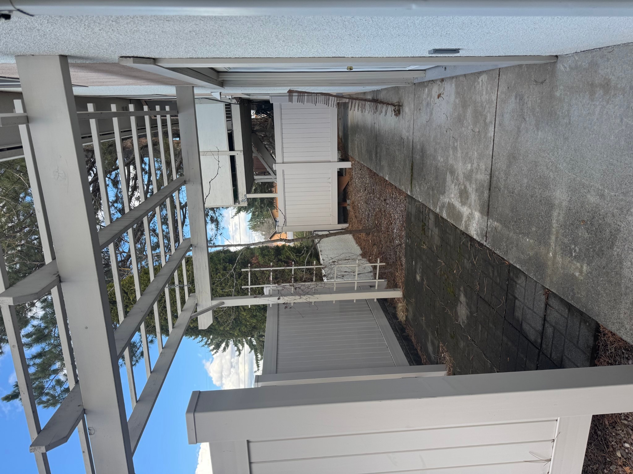 1623 Clements Road Property Photo 3