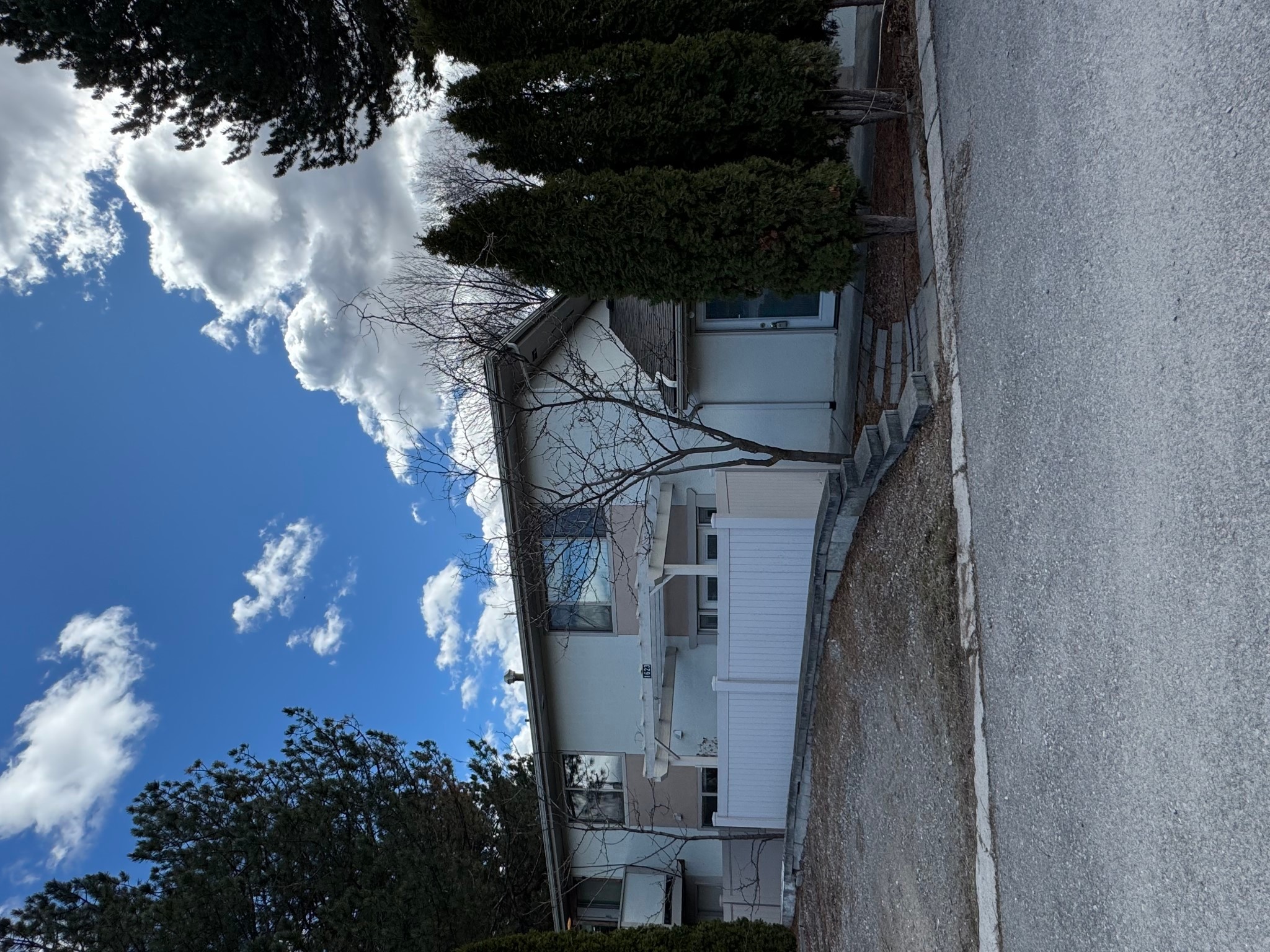 1623 Clements Road Property Photo 4