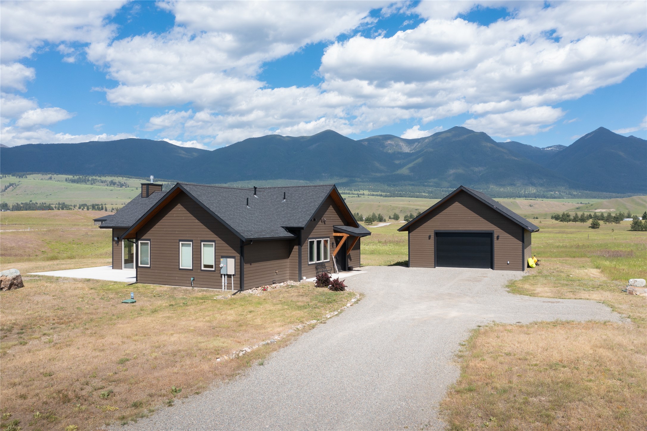 815 Velvet Grove Property Photo 1