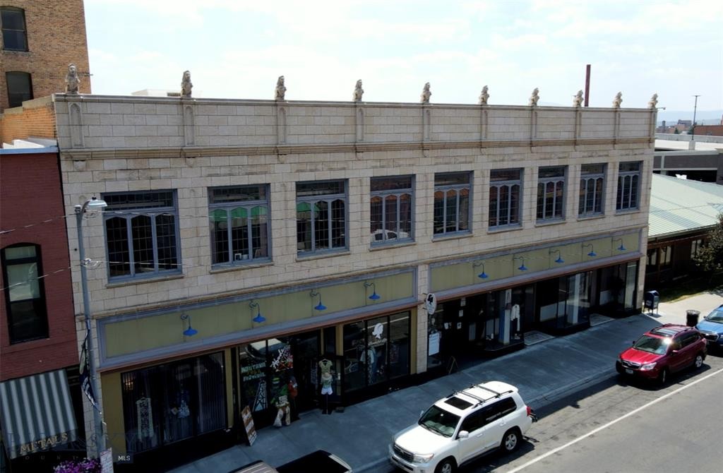 22 W Park Street