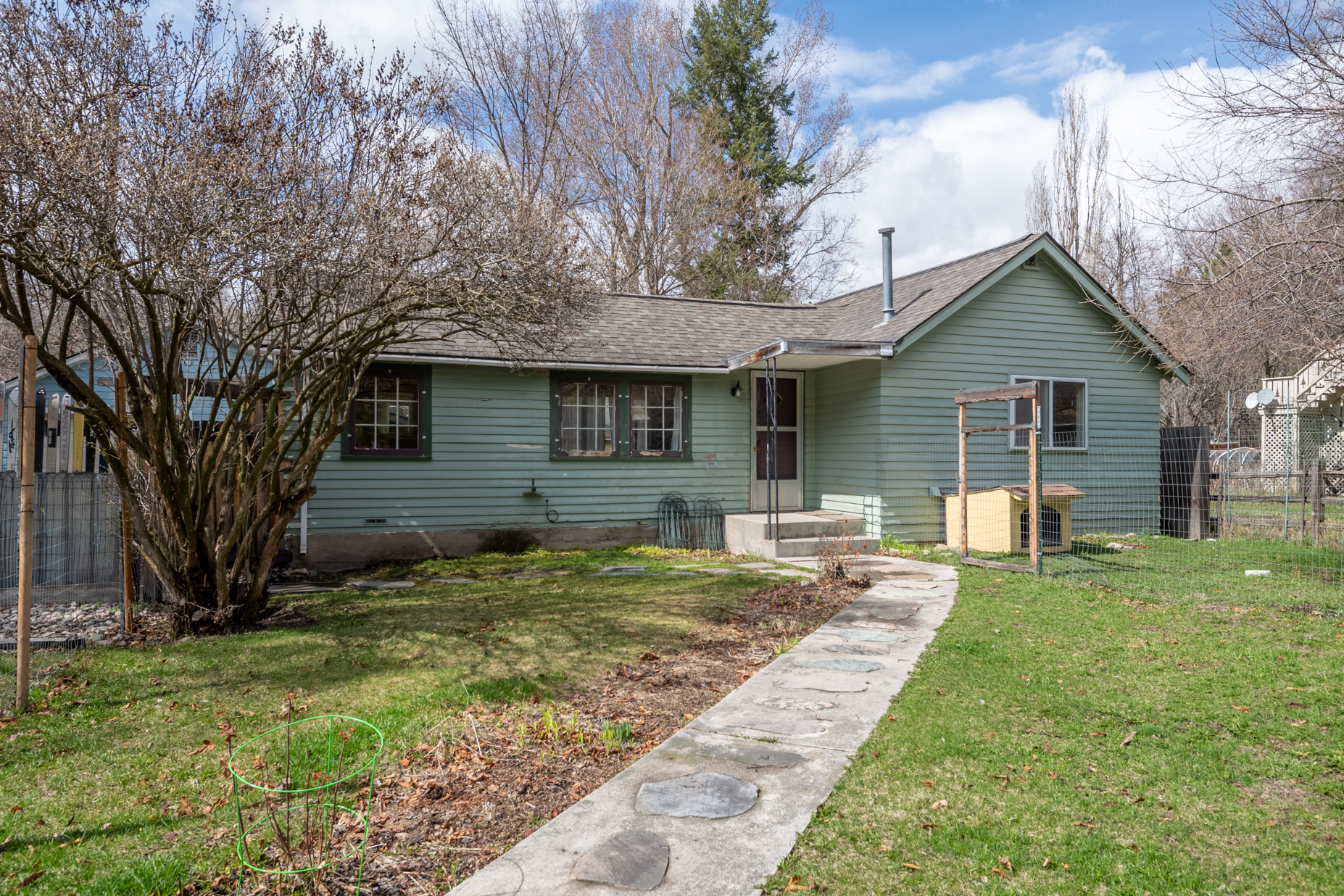 2207 Wylie Avenue Property Photo 2