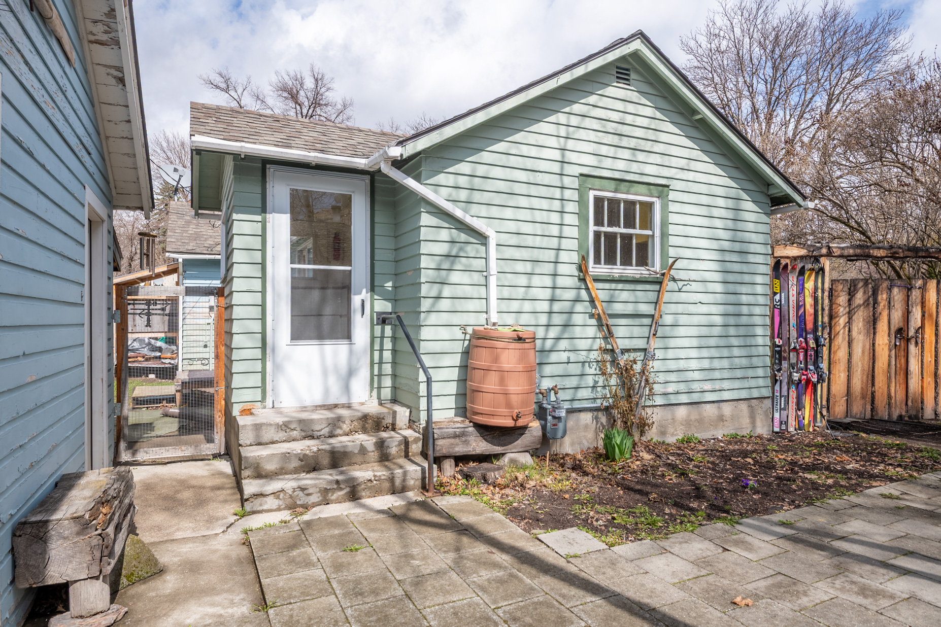 2207 Wylie Avenue Property Photo 5