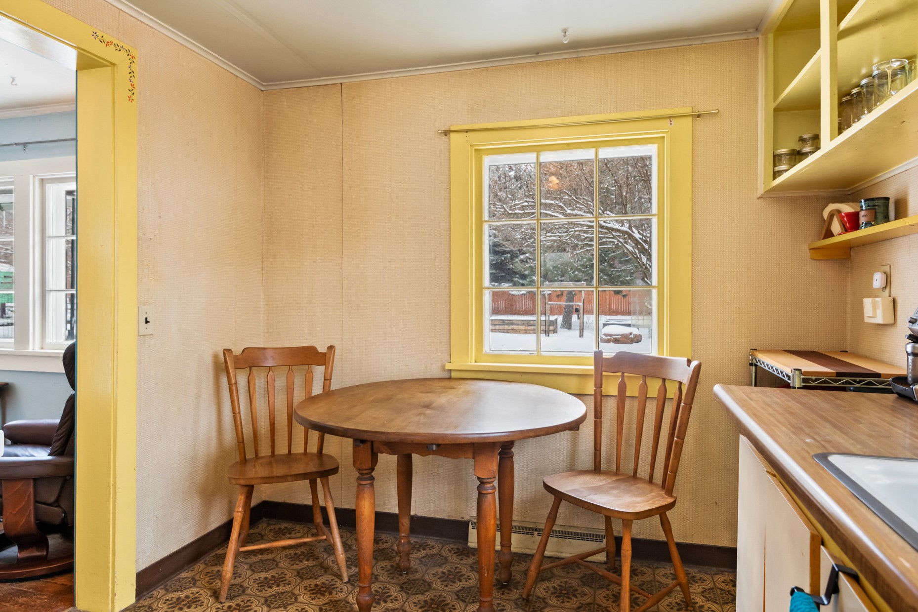 2207 Wylie Avenue Property Photo 9