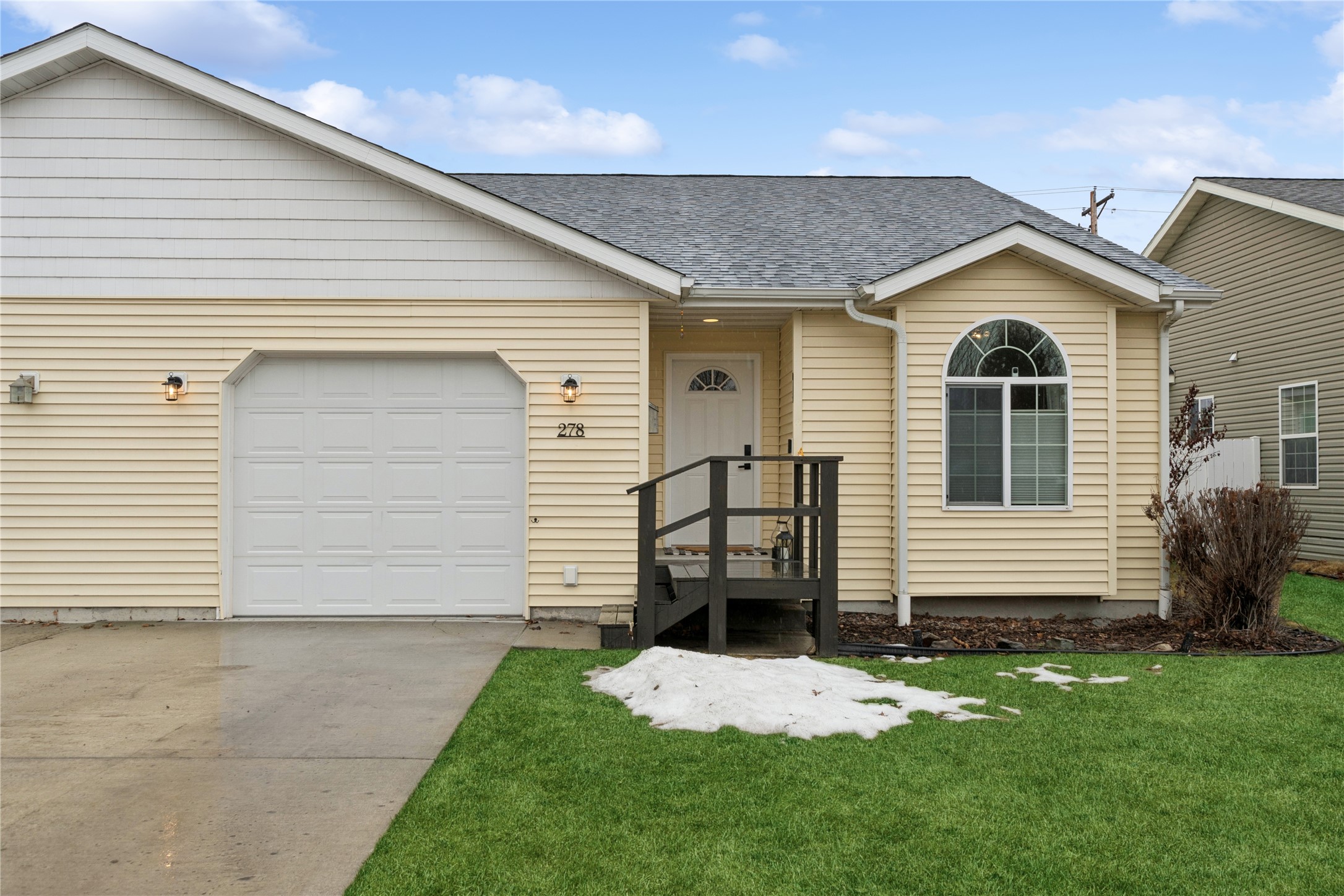 278 Empire Loop Property Photo