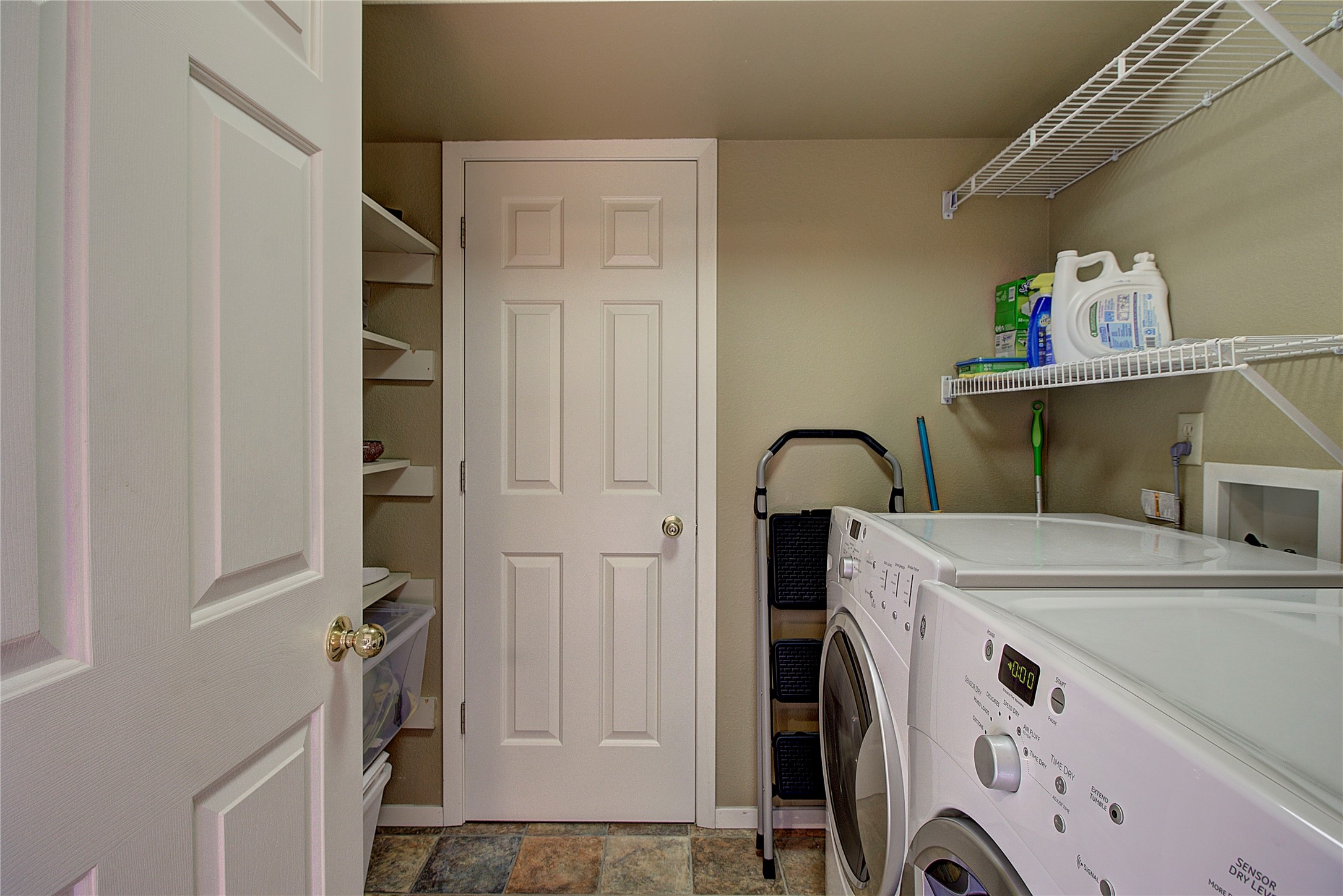 695 Saint Andrews Drive Property Photo 16