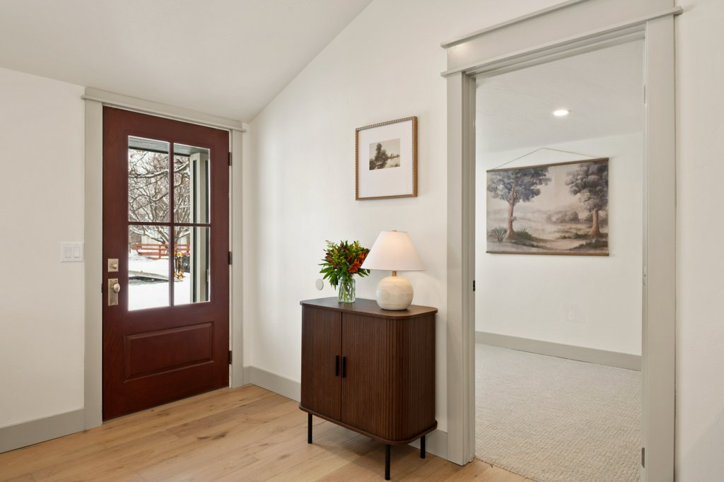 2115 Park Street Property Photo 6
