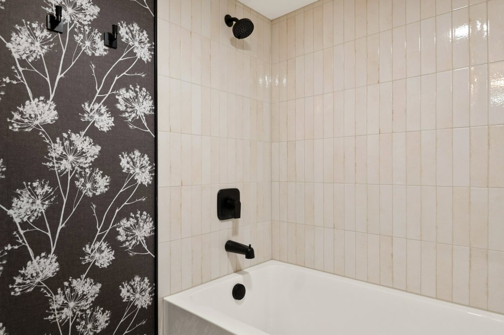 2115 Park Street Property Photo 28