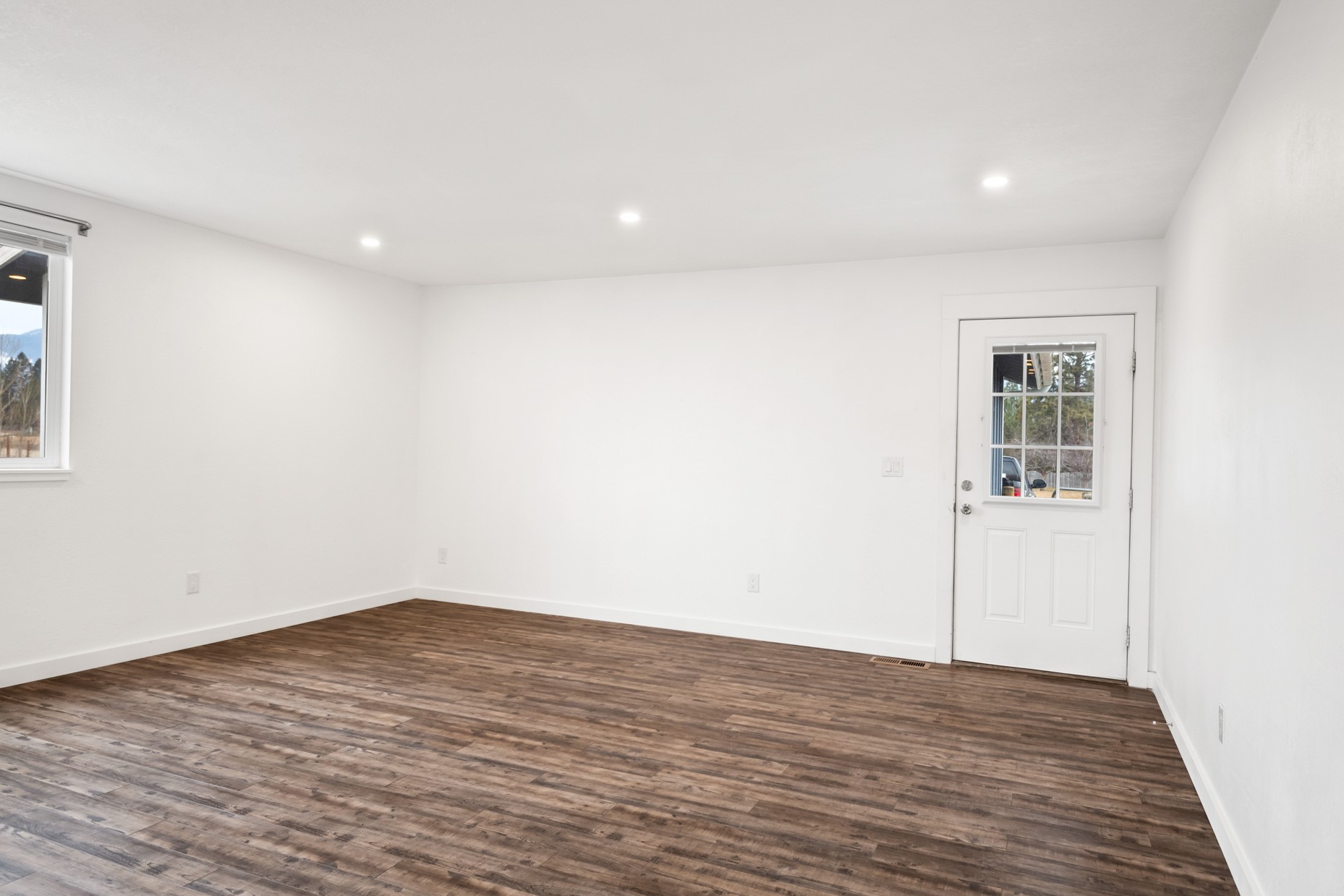135 Meadow Lane Property Photo 8
