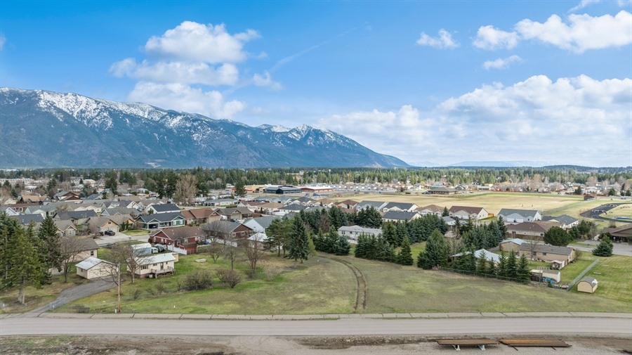 185 Veteran Drive Picture