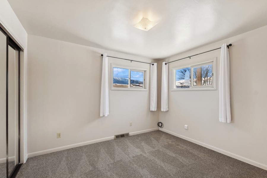 185 Veteran Drive Property Photo 15