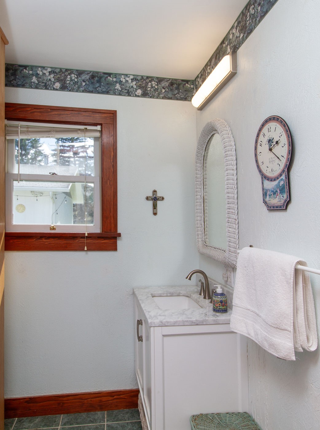 108 16th Avenue E Property Photo 33