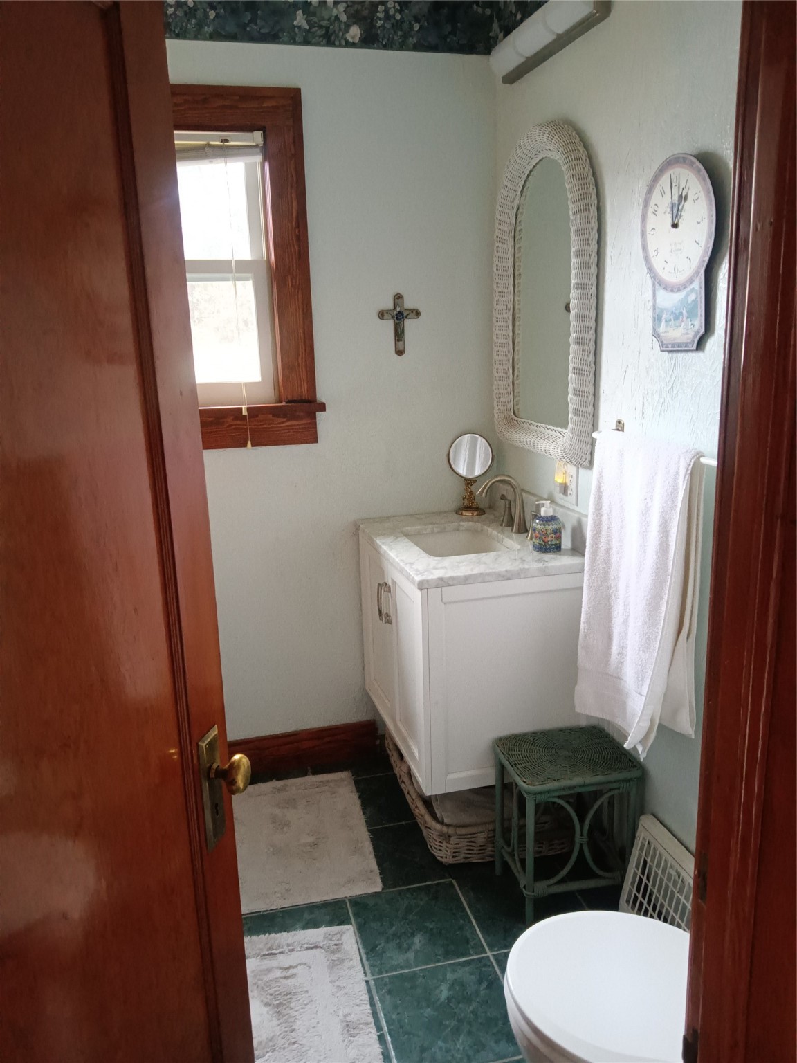 108 16th Avenue E Property Photo 34