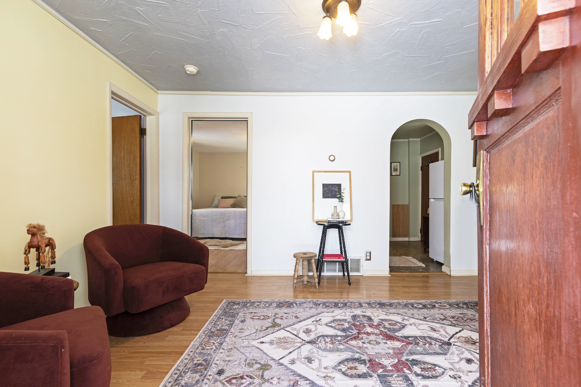 1925 Burlington Avenue Property Photo 7