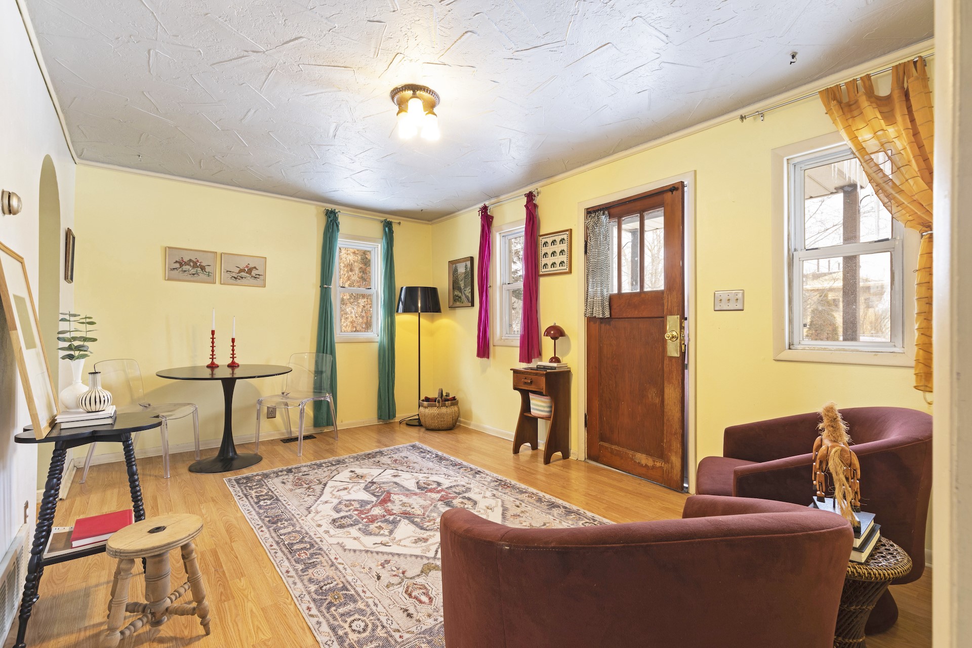 1925 Burlington Avenue Property Photo 10