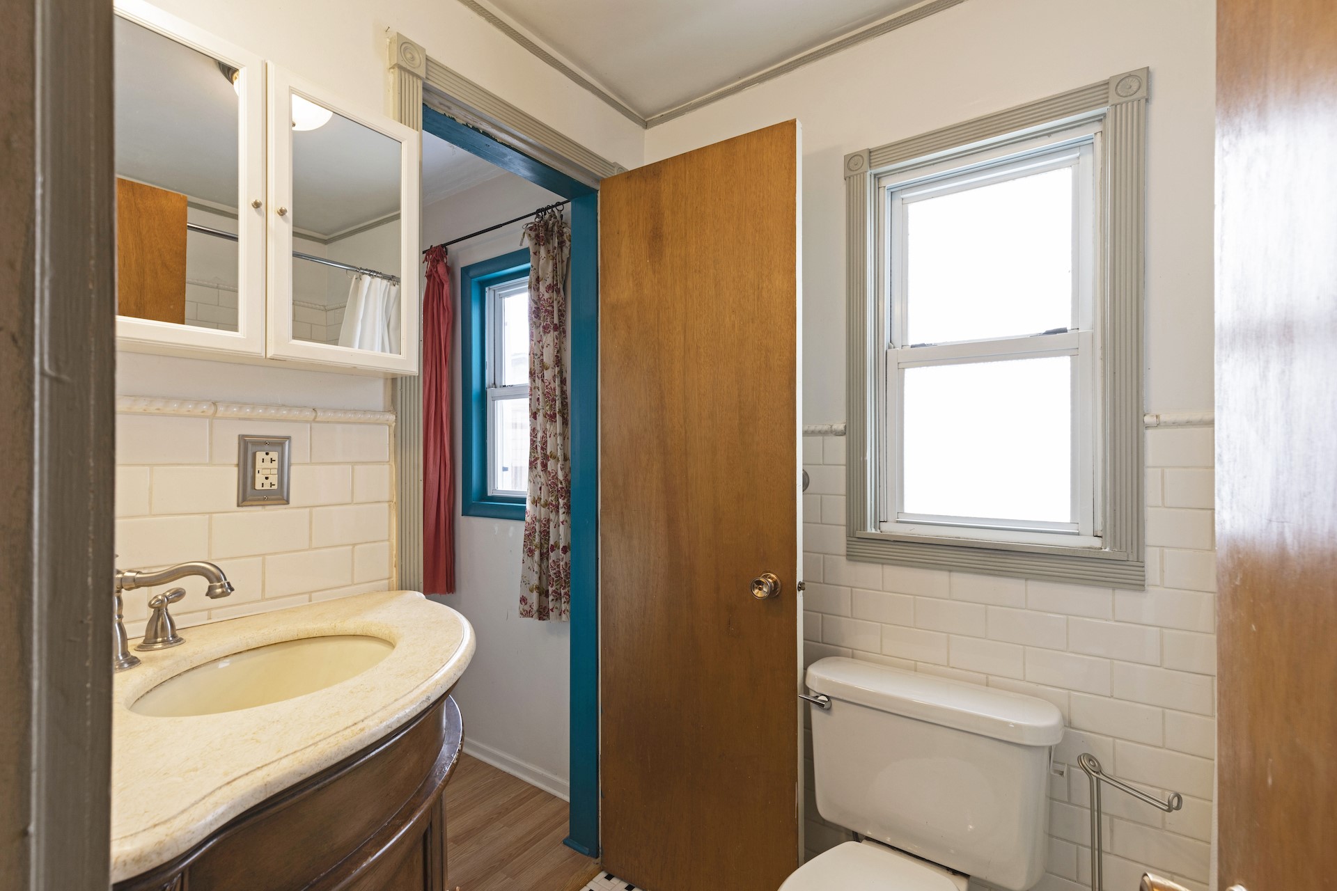 1925 Burlington Avenue Property Photo 19