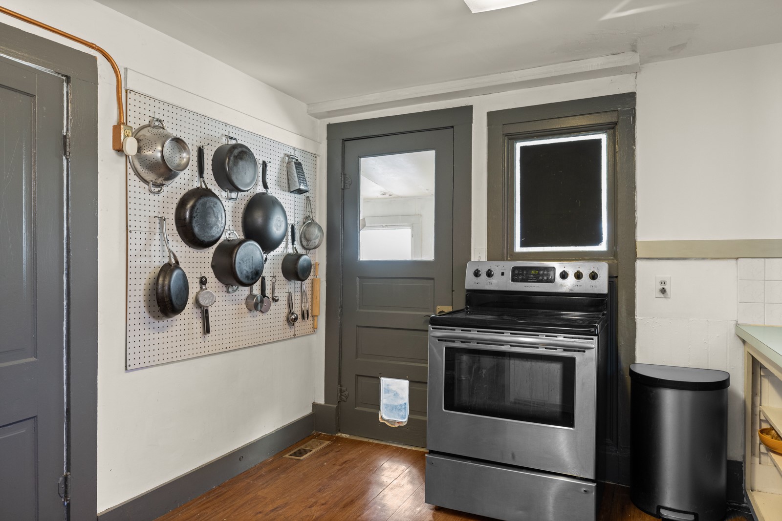 412 2nd Avenue E Property Photo 11