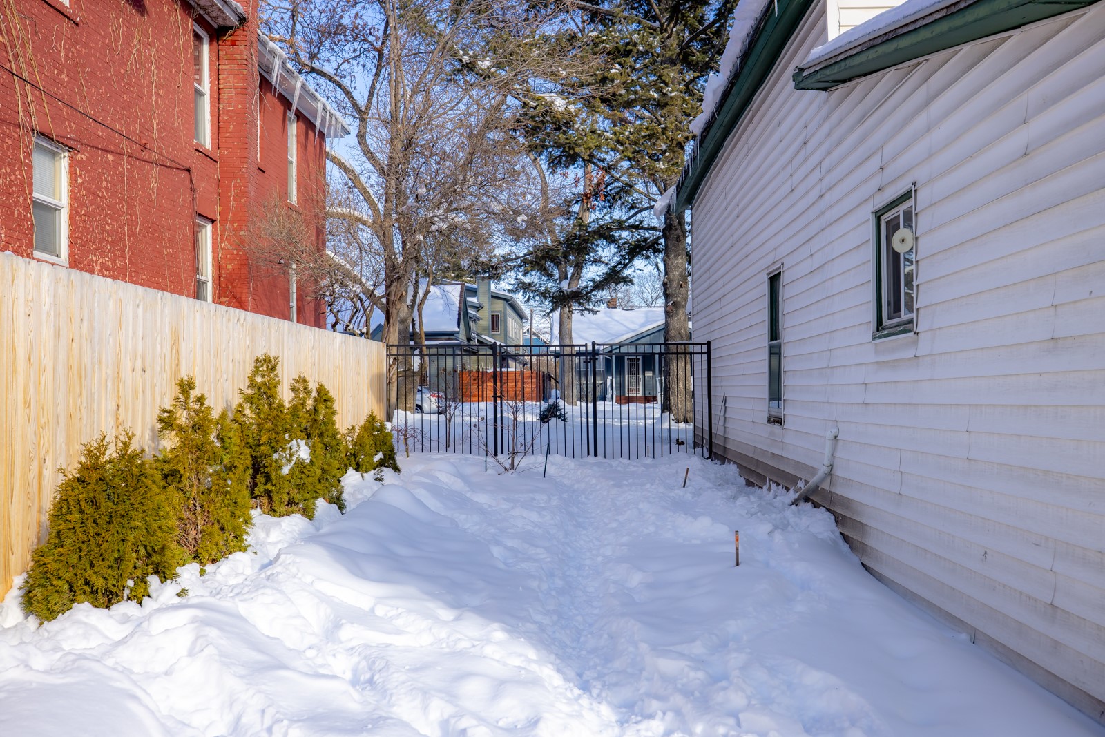 412 2nd Avenue E Property Photo 28