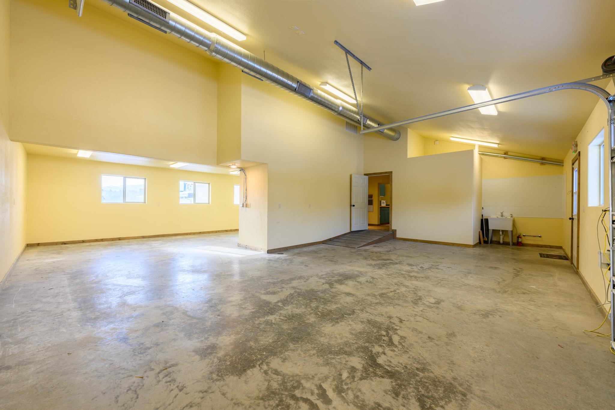 312 Dewey Avenue Property Photo 40
