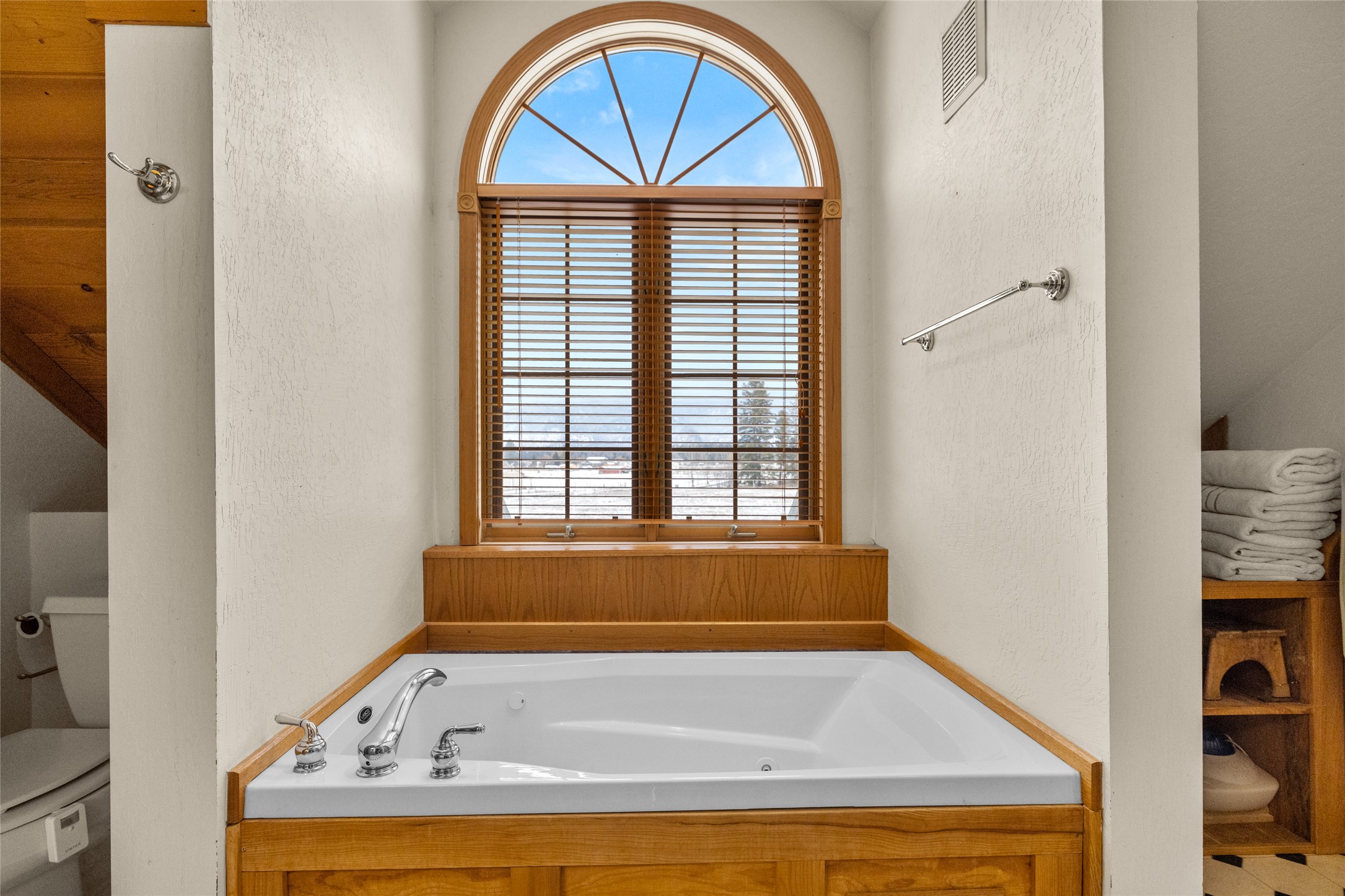 70 & 66 Our Way Property Photo 42