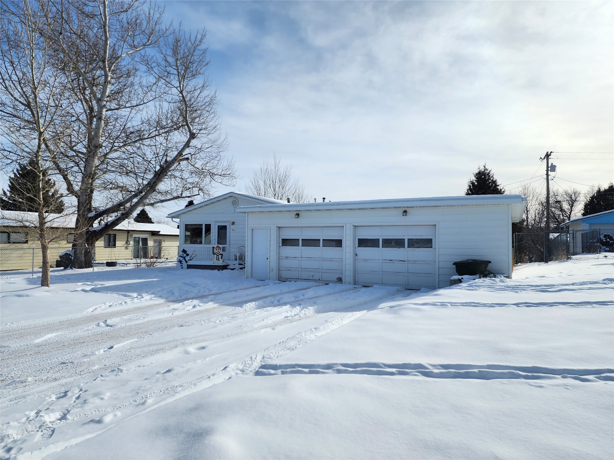 304 Riverview 4 W Property Photo 2