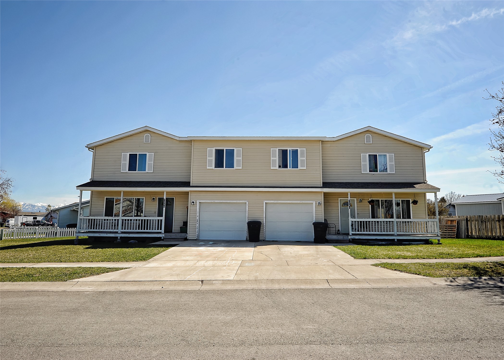1888 N Belmar Drive Property Photo 1
