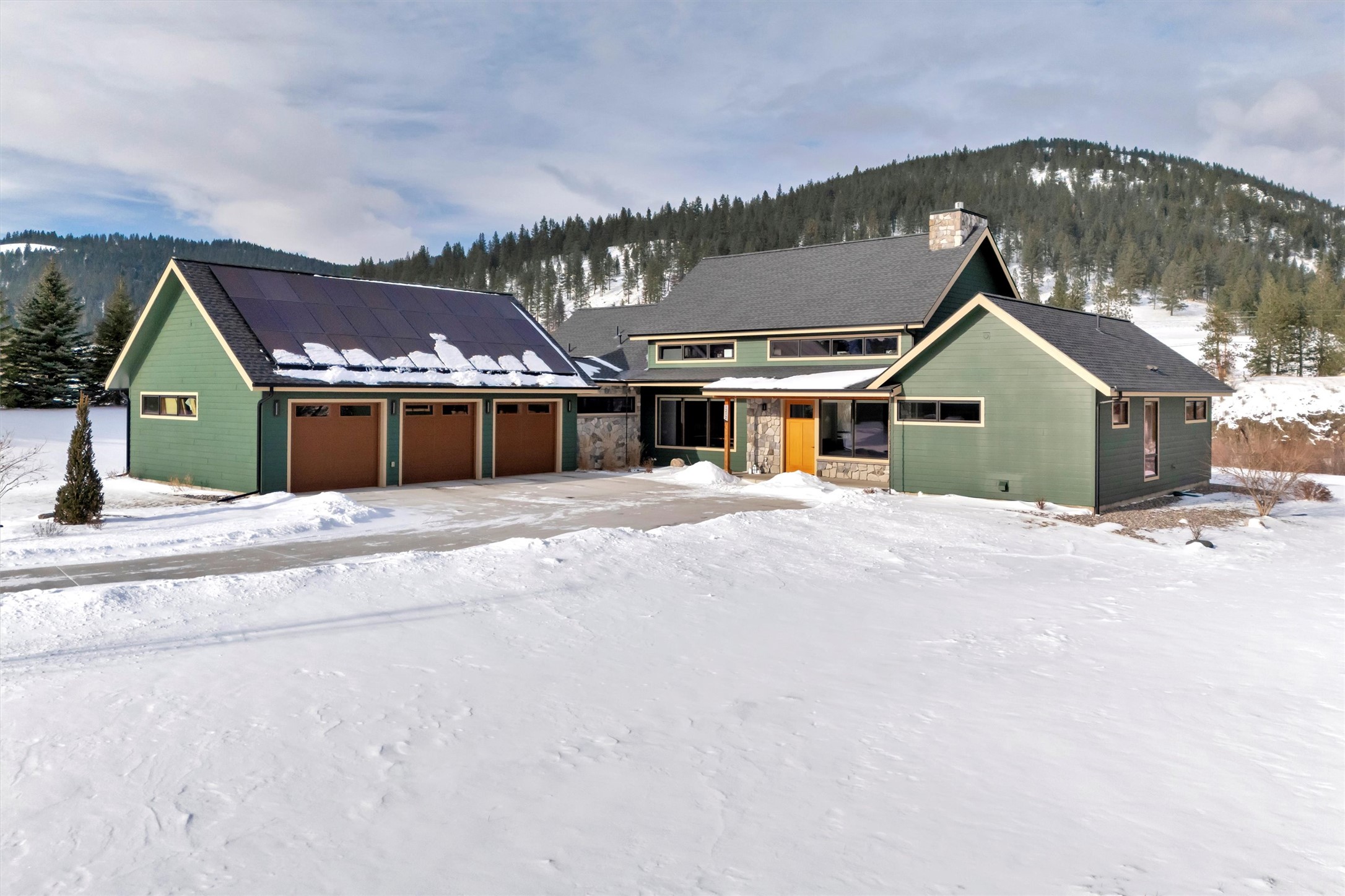 1212 Bandmann Trail Property Photo 1