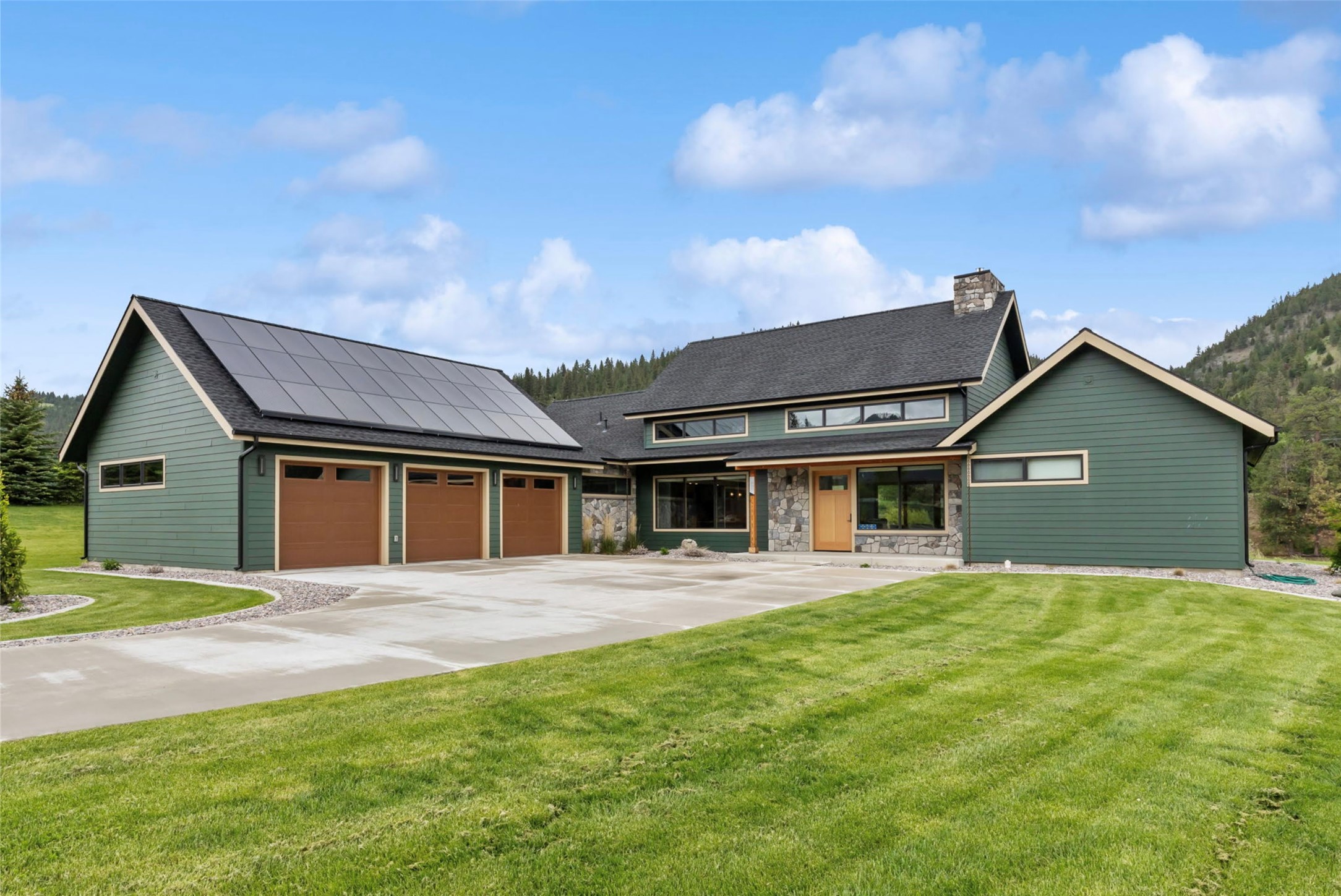 1212 Bandmann Trail Property Photo 4