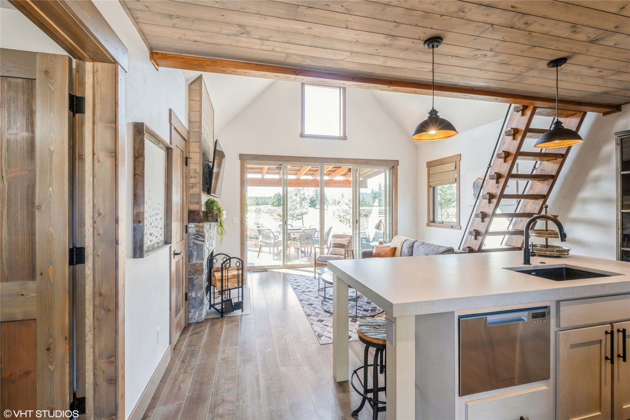 19 Haflinger Cottage Way Property Photo 11