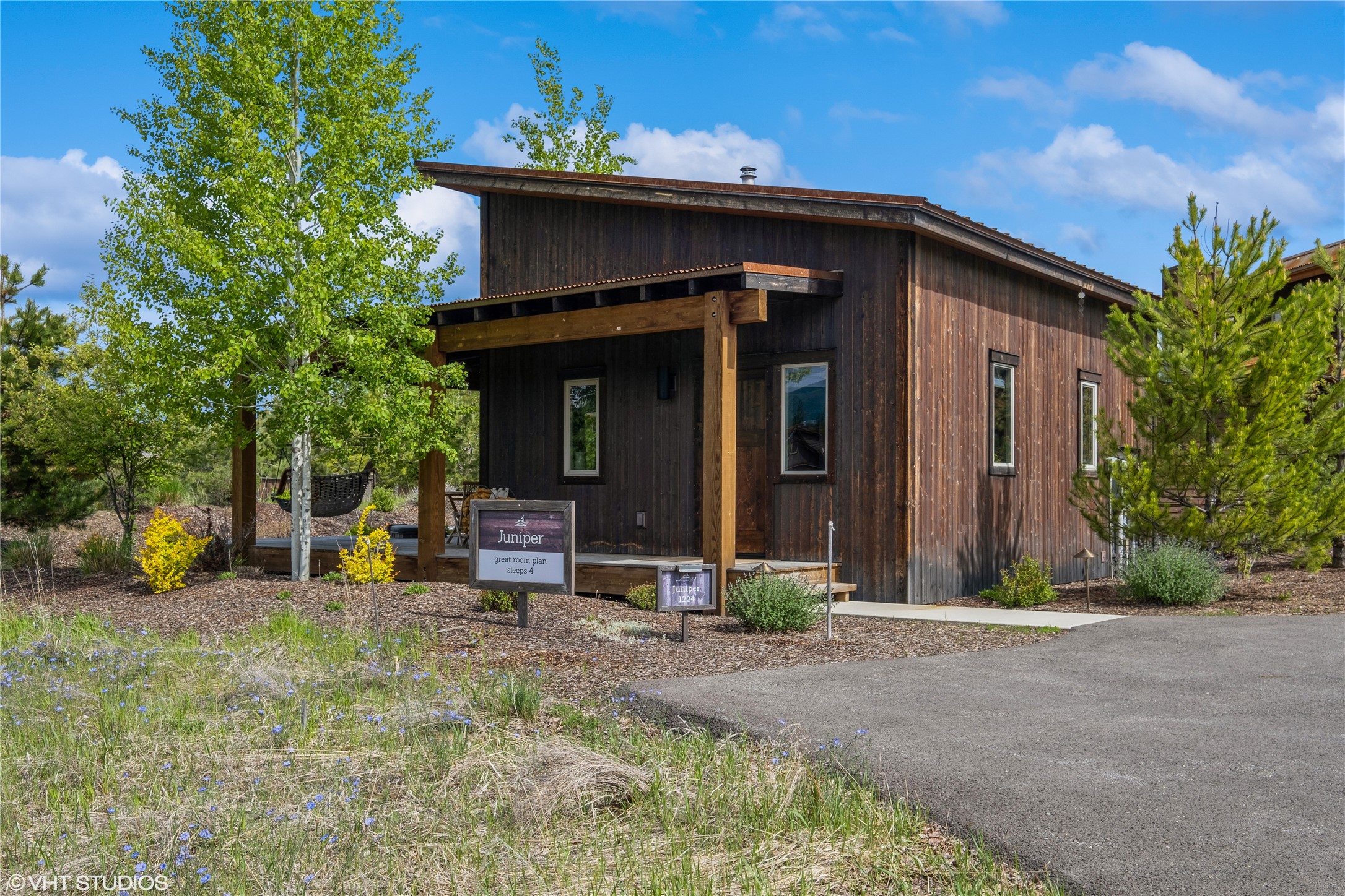 76 Rusty Iron Way Property Photo 1