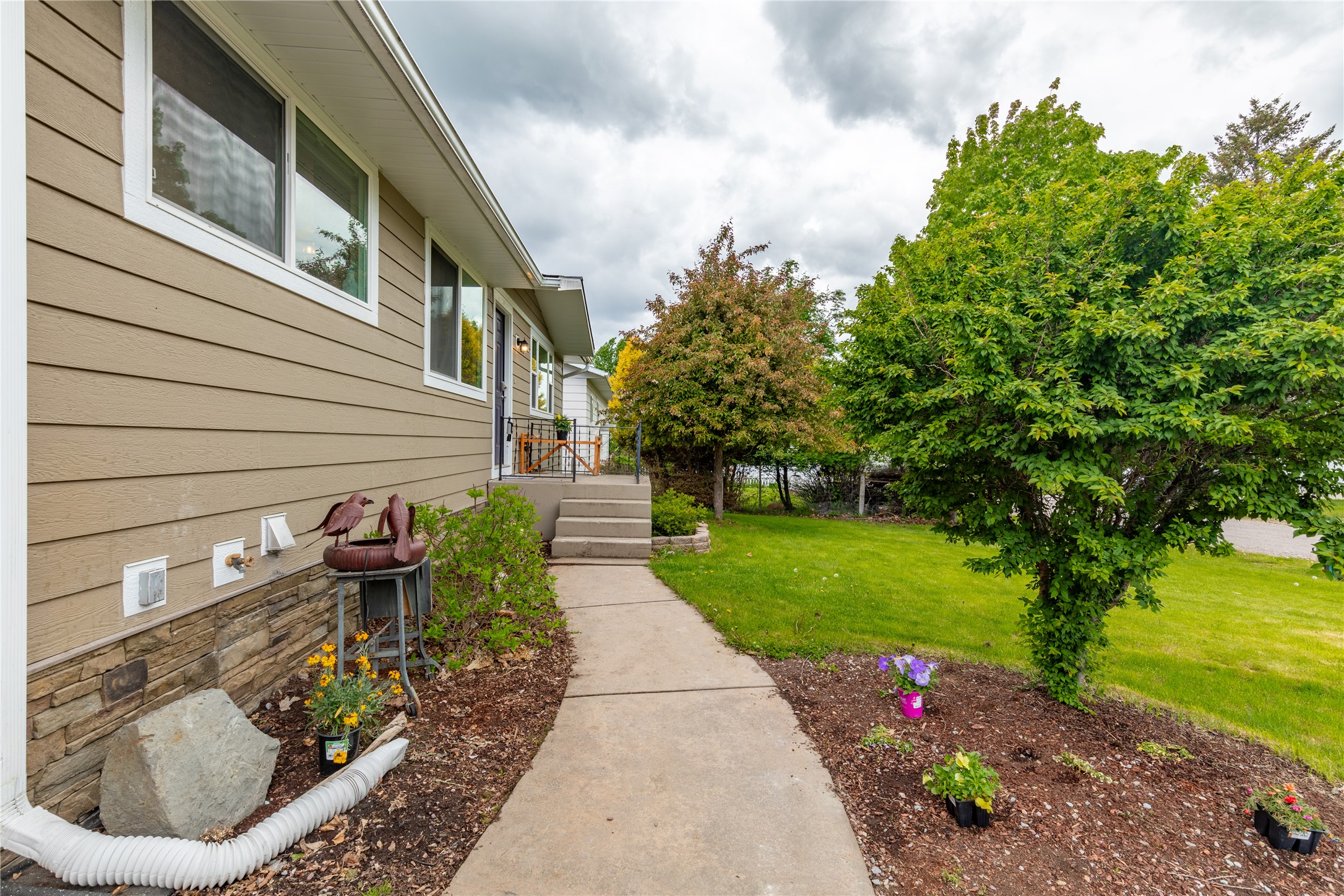 806 14th Avenue E Property Photo 26