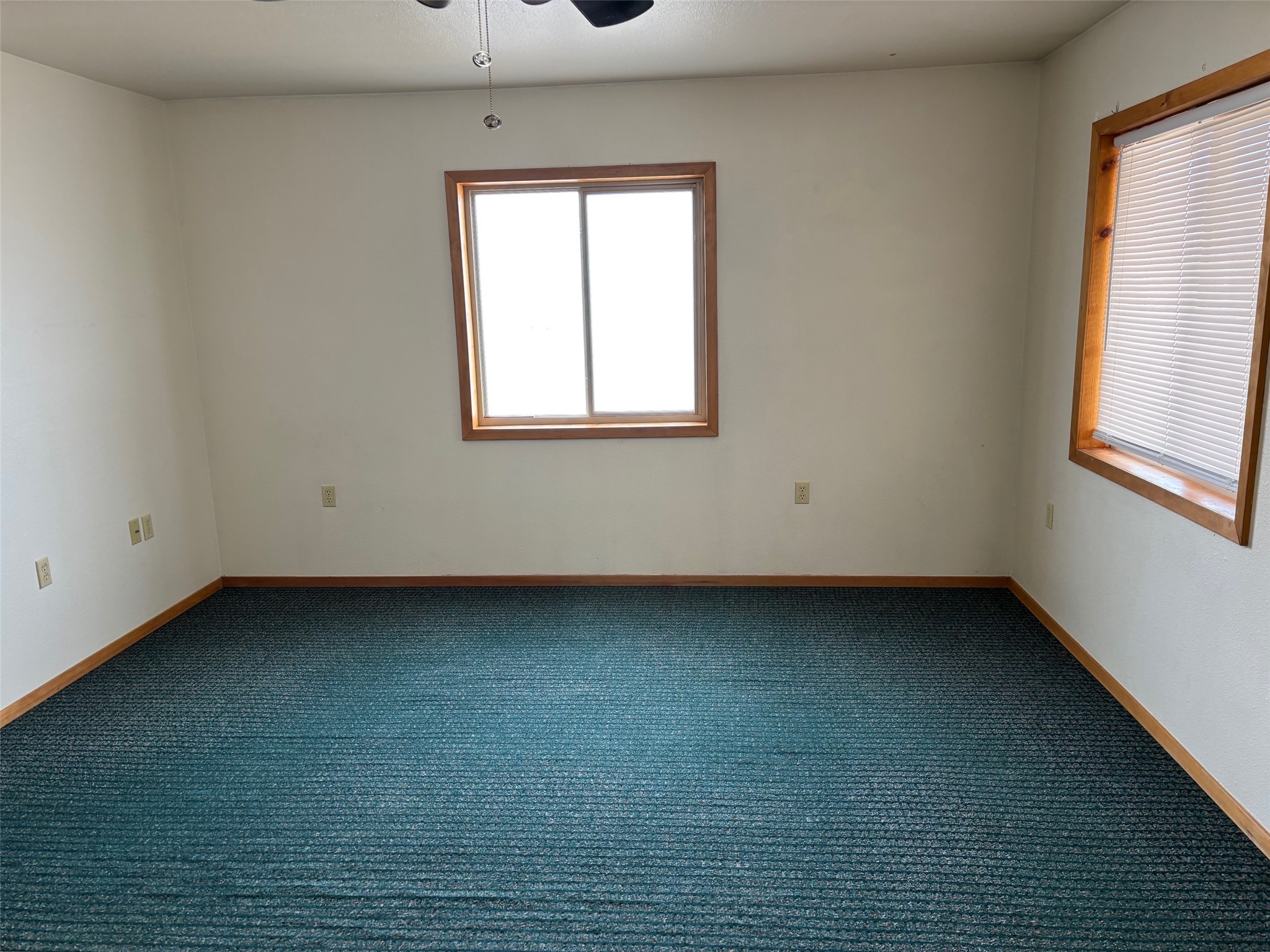 221 A Street N B6 Property Photo 5