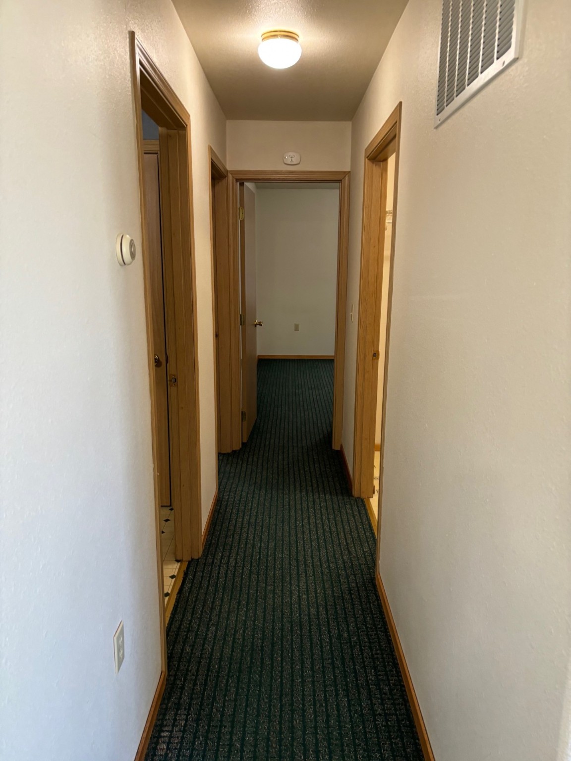 221 A Street N B6 Property Photo 16