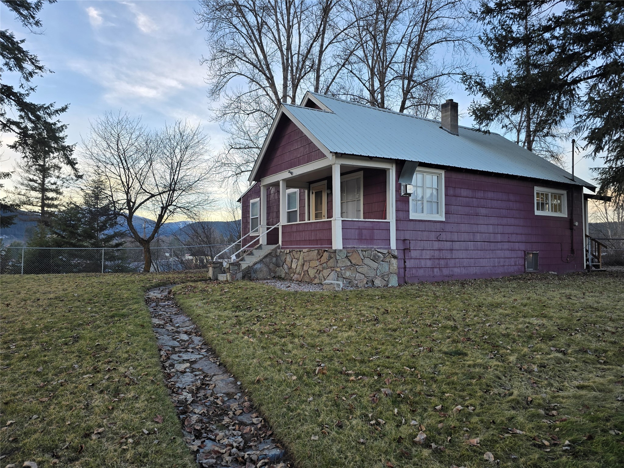 31189 Us Highway 2 Property Photo 2