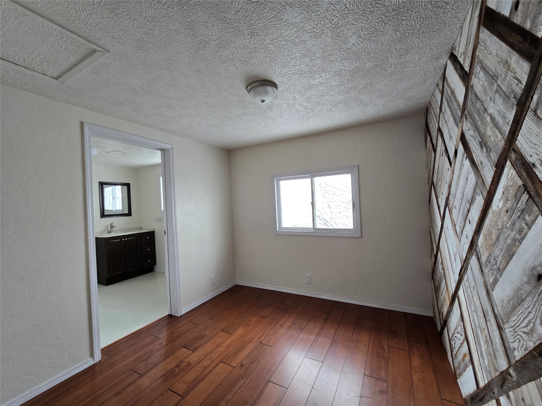 31189 Us Highway 2 Property Photo 26