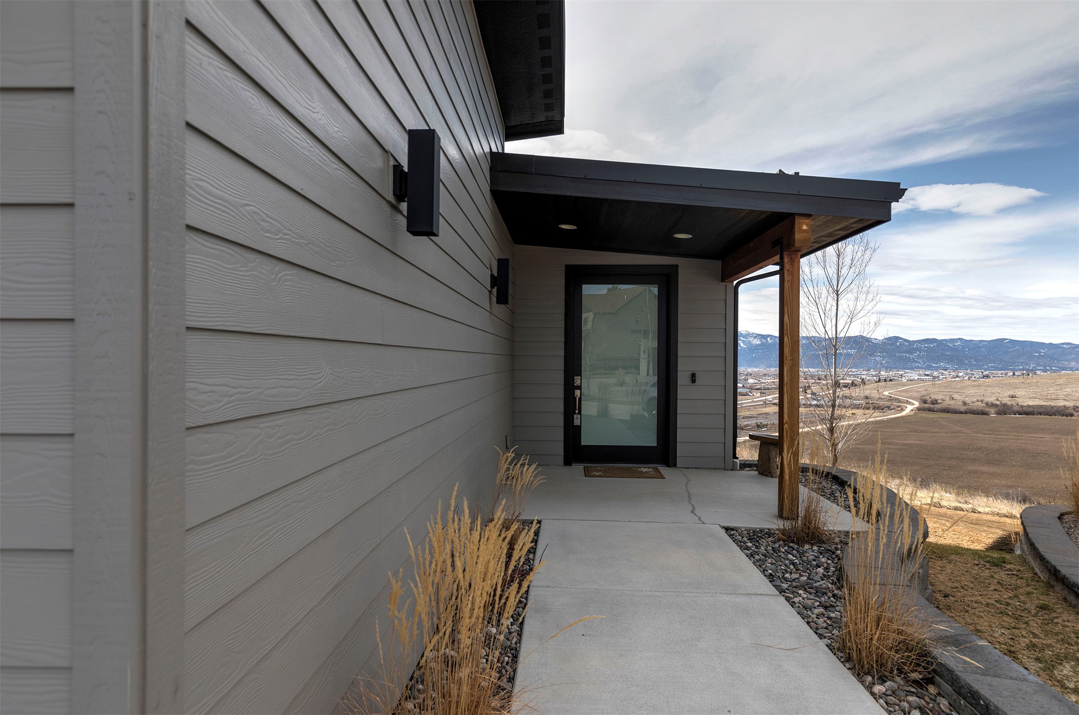 6673 Patton Court Property Photo 4