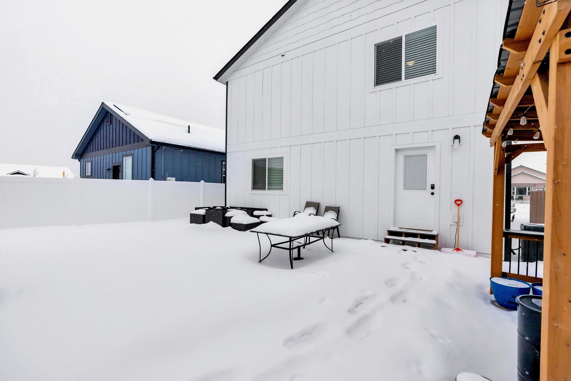 5526 Cattle Drive Property Photo 25
