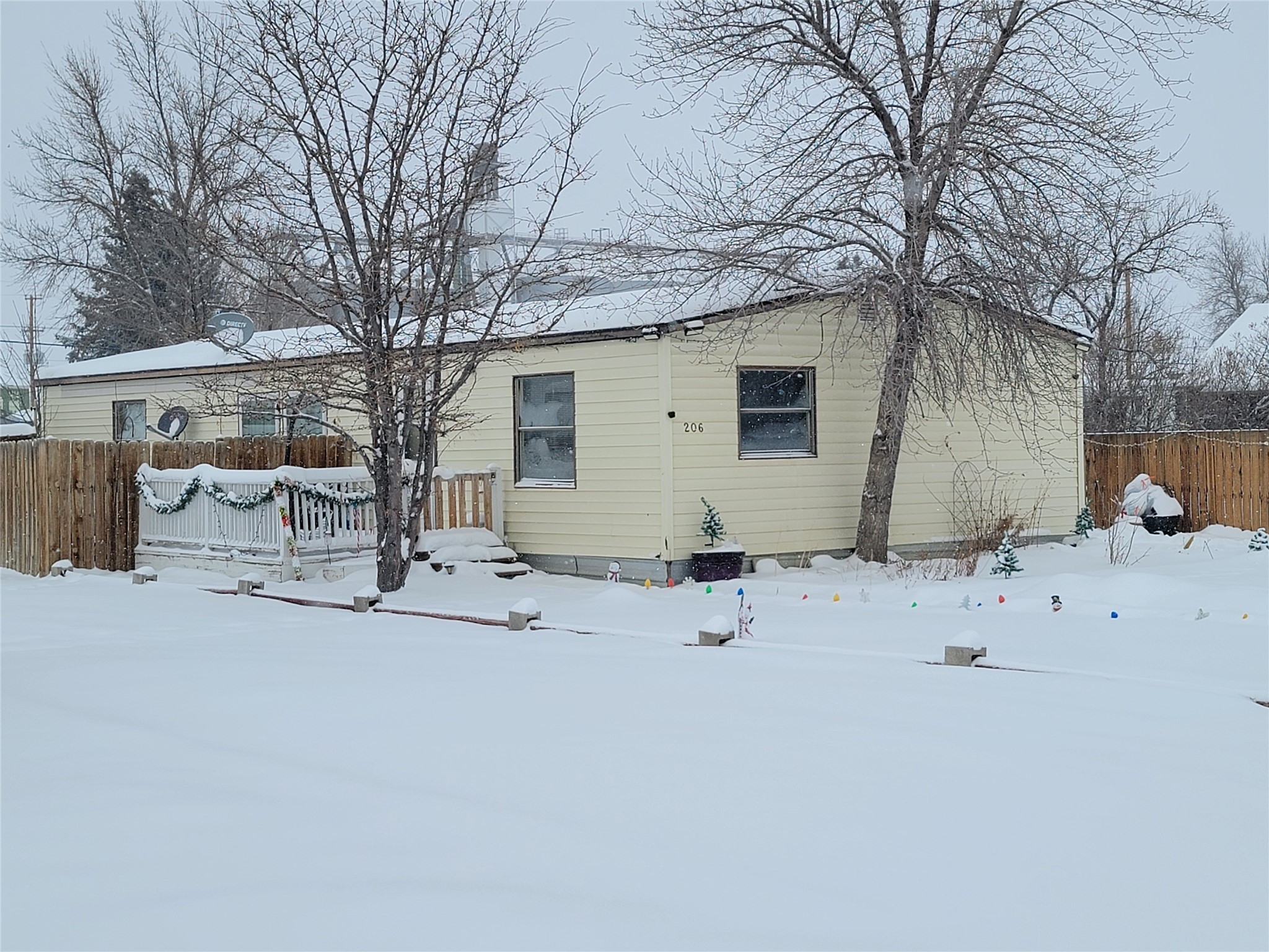 206 S Minnesota Street Property Photo