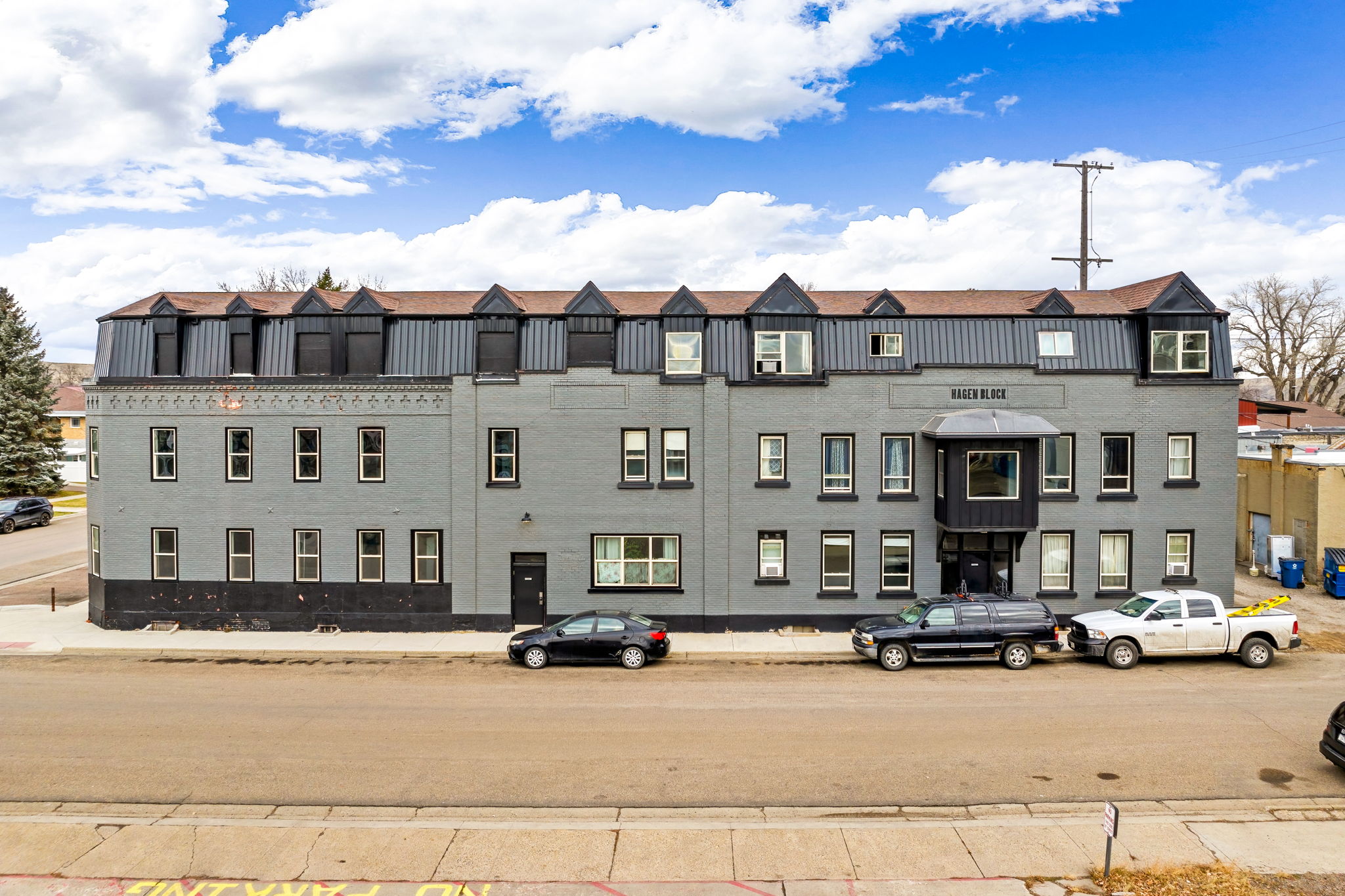 809 15th Street Property Photo