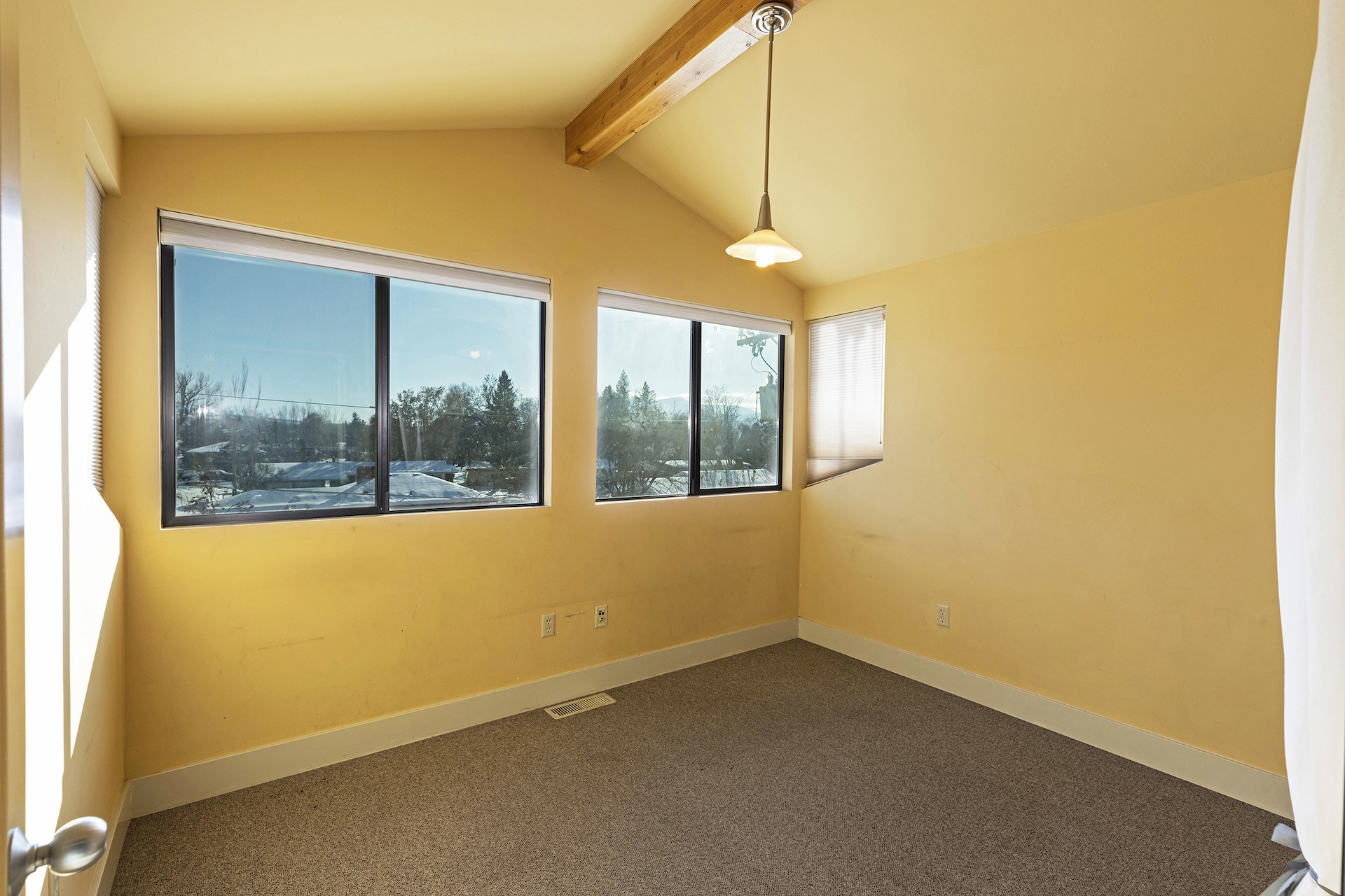 515 Reserve Street Suite 4 Property Photo 26