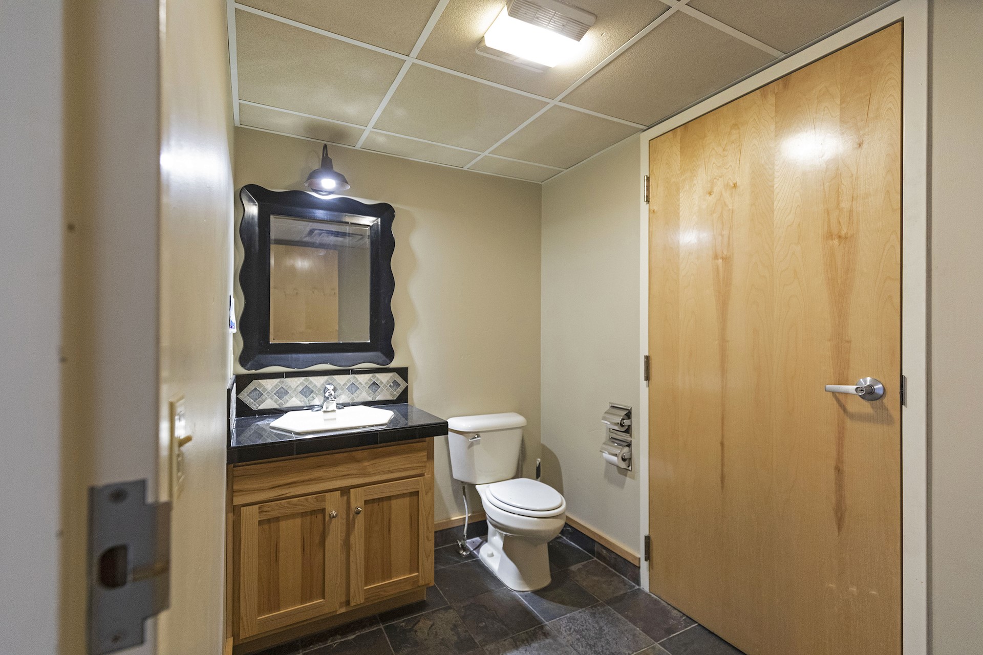 515 Reserve Street Suite 4 Property Photo 29